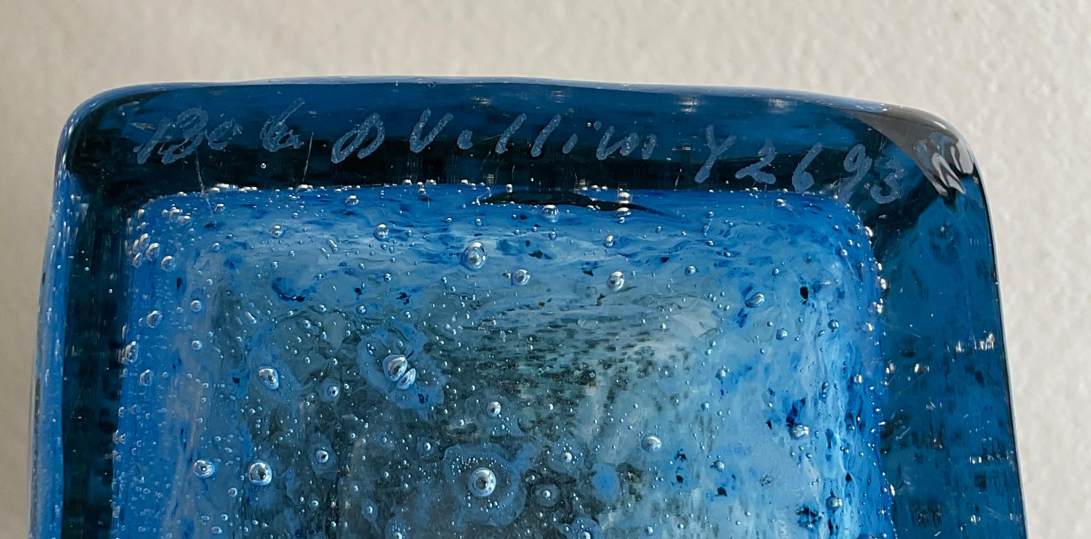 italien Vase à tige en verre d'art de Murano signé Vellini en vente