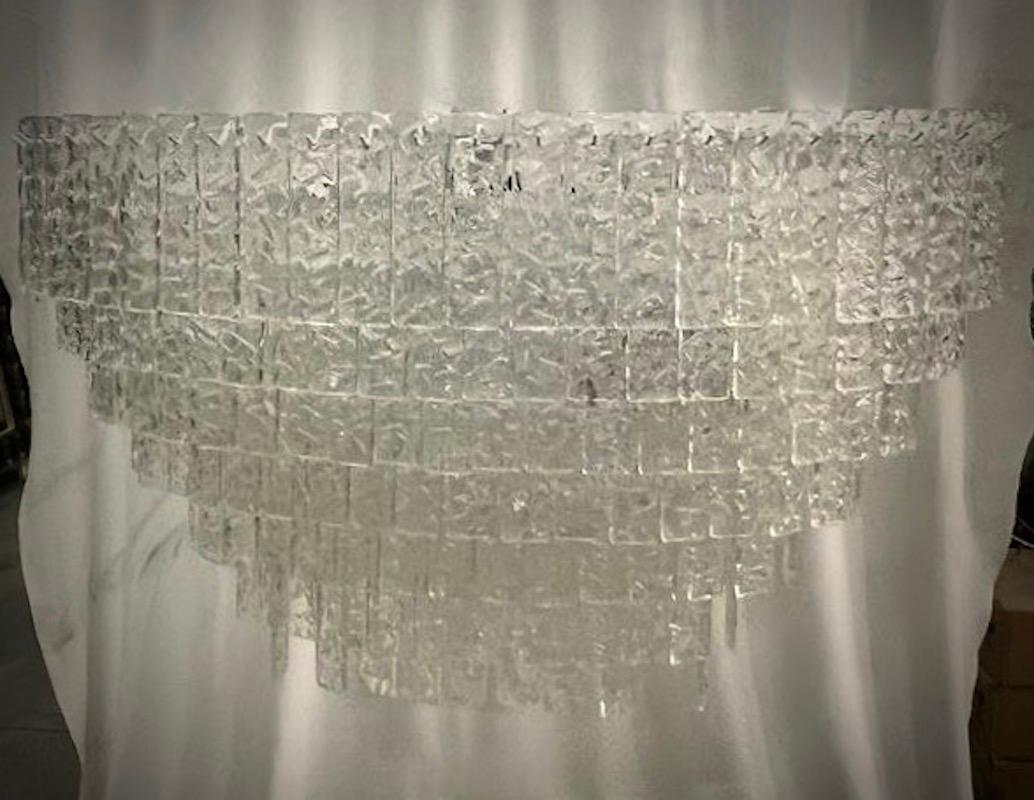 Mid-Century moderno Lampadario e pendente rotondo in vetro artistico di Murano di colore trasparente, 2000 in vendita