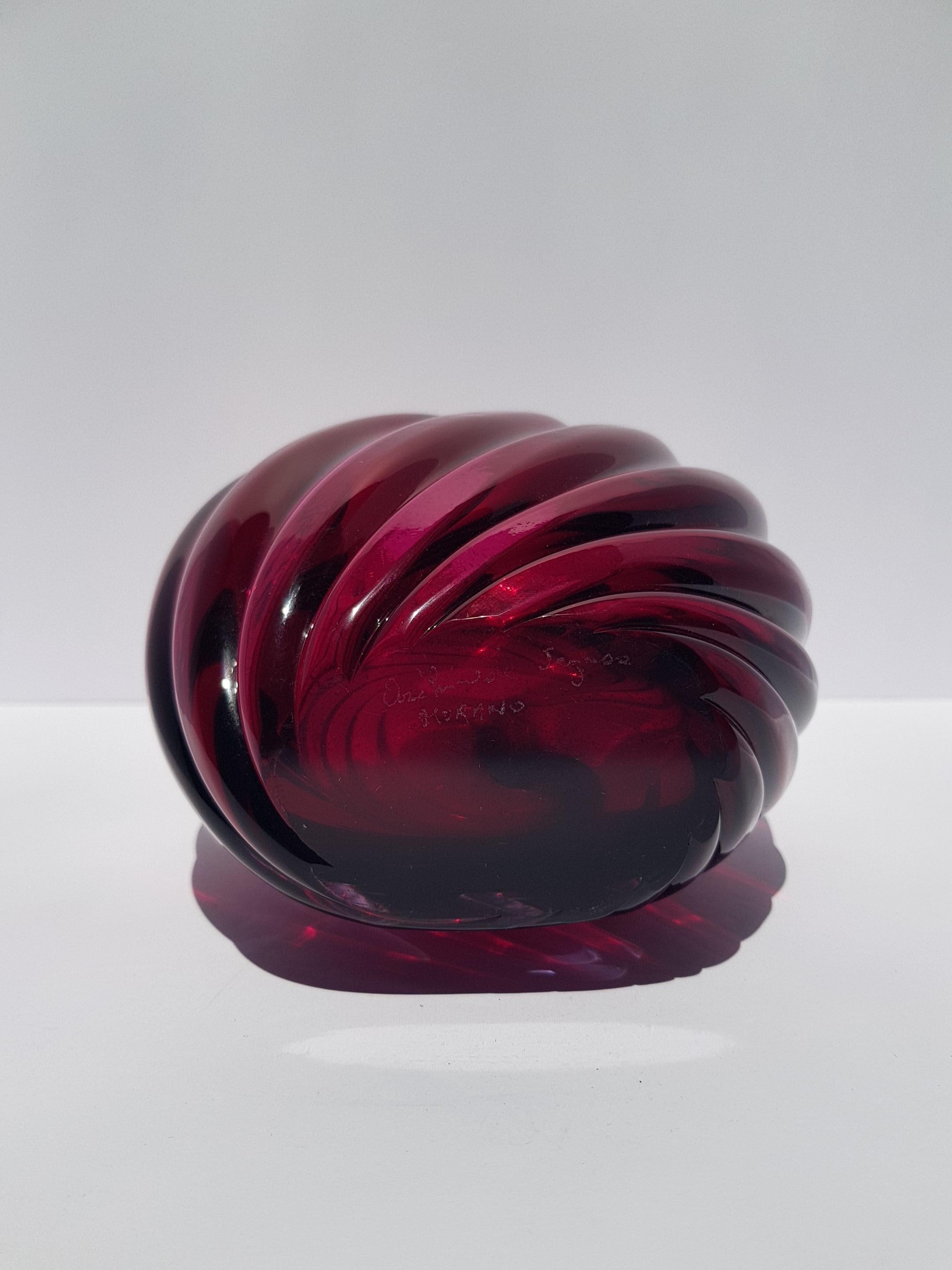 Vaso in vetro artistico di Murano Archimede Seguso a coste viola rubino Mid Century Mod in vendita 2