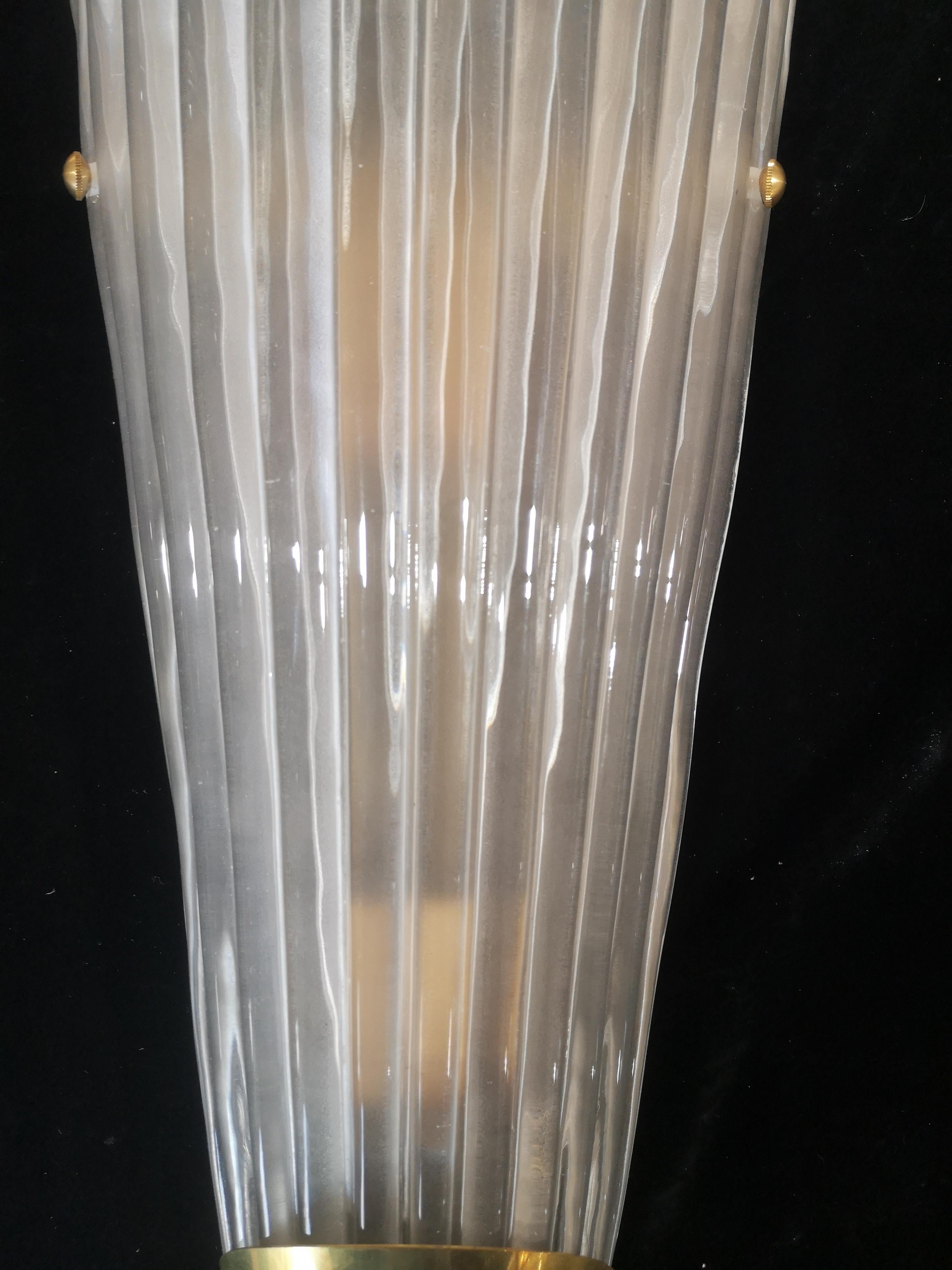 Applique e sconsigliate in vetro artistico di Murano, colore bianco e ottone, 2000 in vendita 2