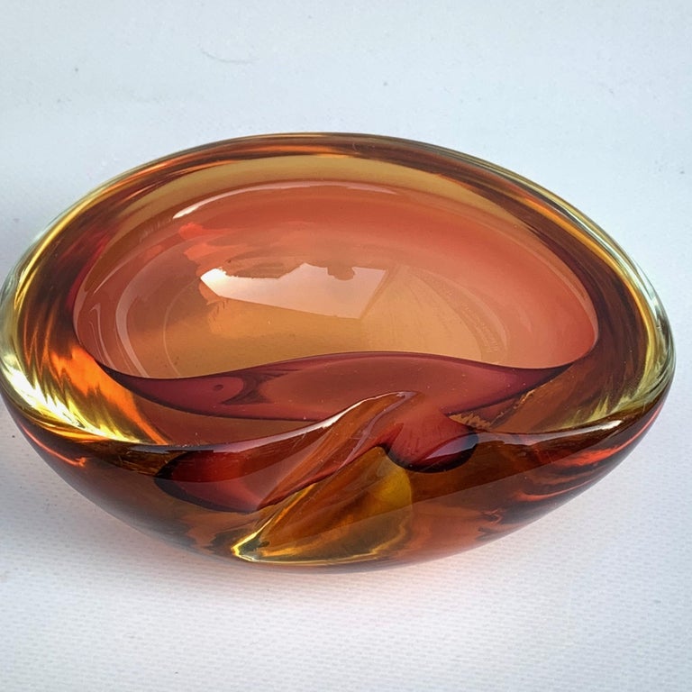 Murano Ashtray, Alfredo Barbini, Submerged Glass, Color Amber, Italy