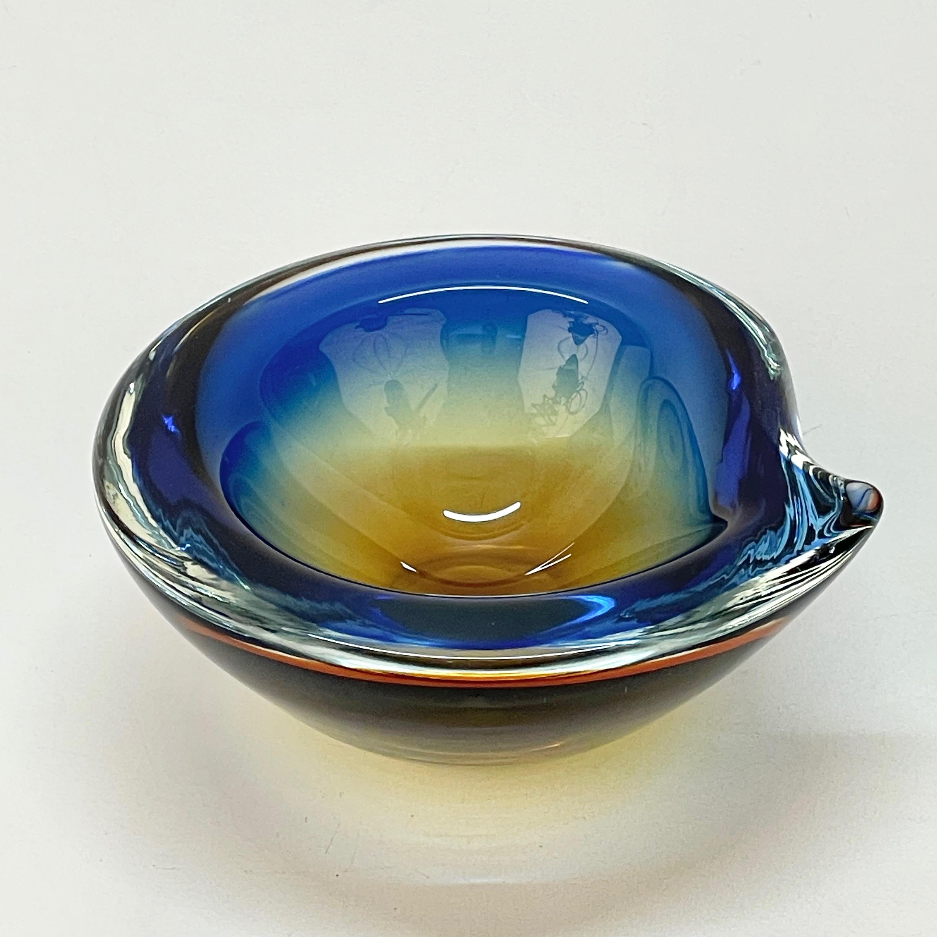 Murano Ashtray or Bowl, Flavio Poli Submerged Glass Amber Blue, Italy, 1960 For Sale 12