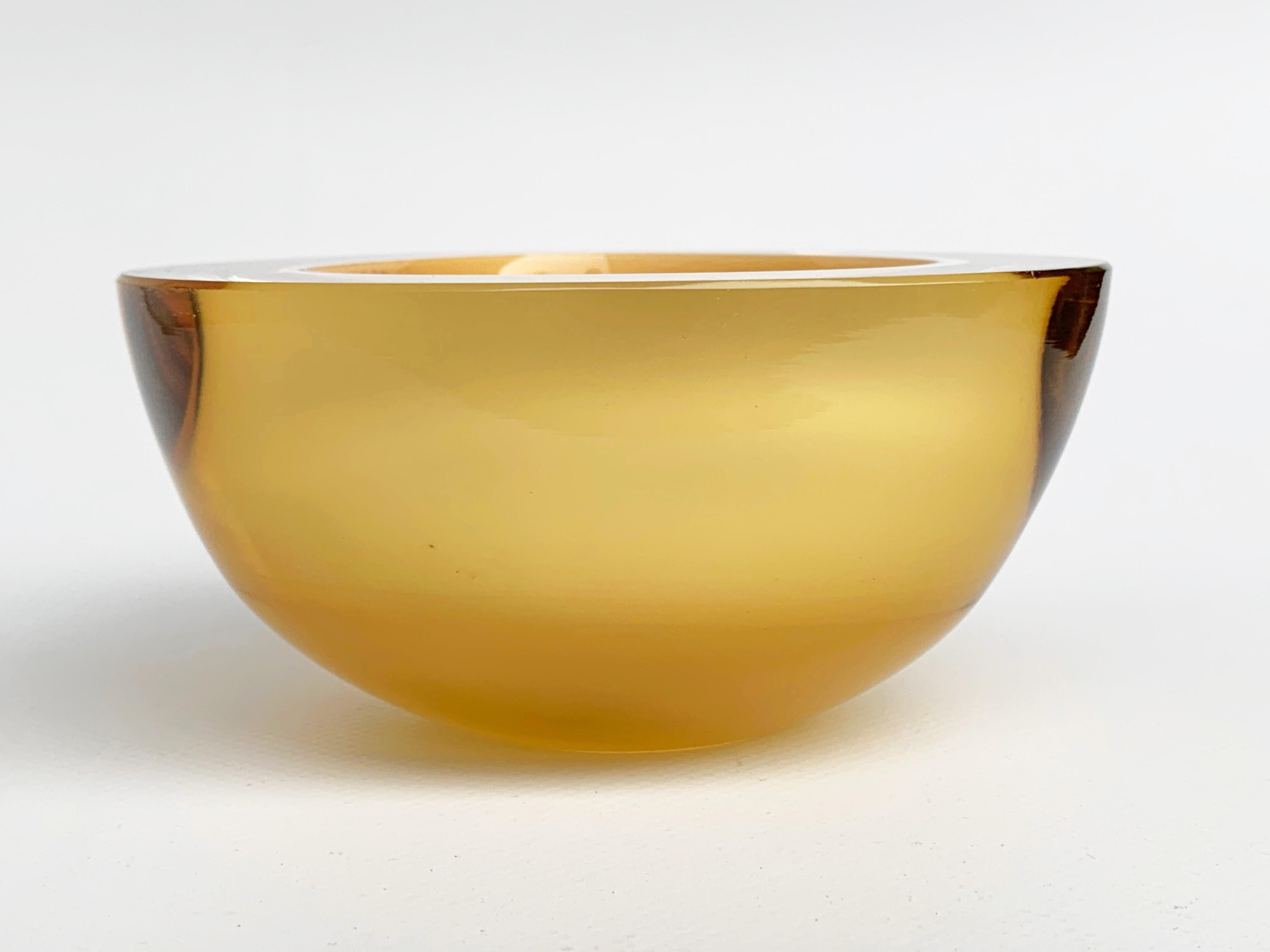 20th Century Murano Ashtray or Bowl, Flavio Poli, Submerged Glass, Yellow Cream, Italy, 1960