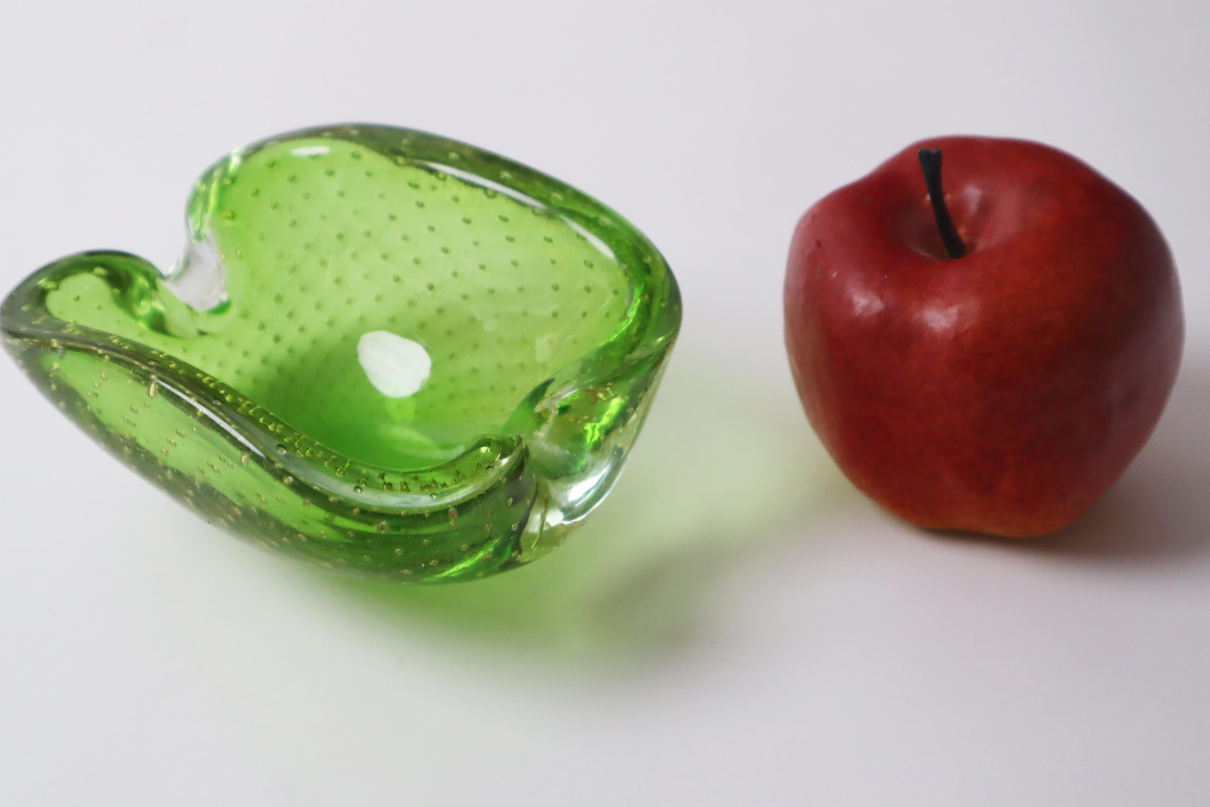 Cenicero de Murano La manzana de oro verde, Italia Años 60 Hecho a mano