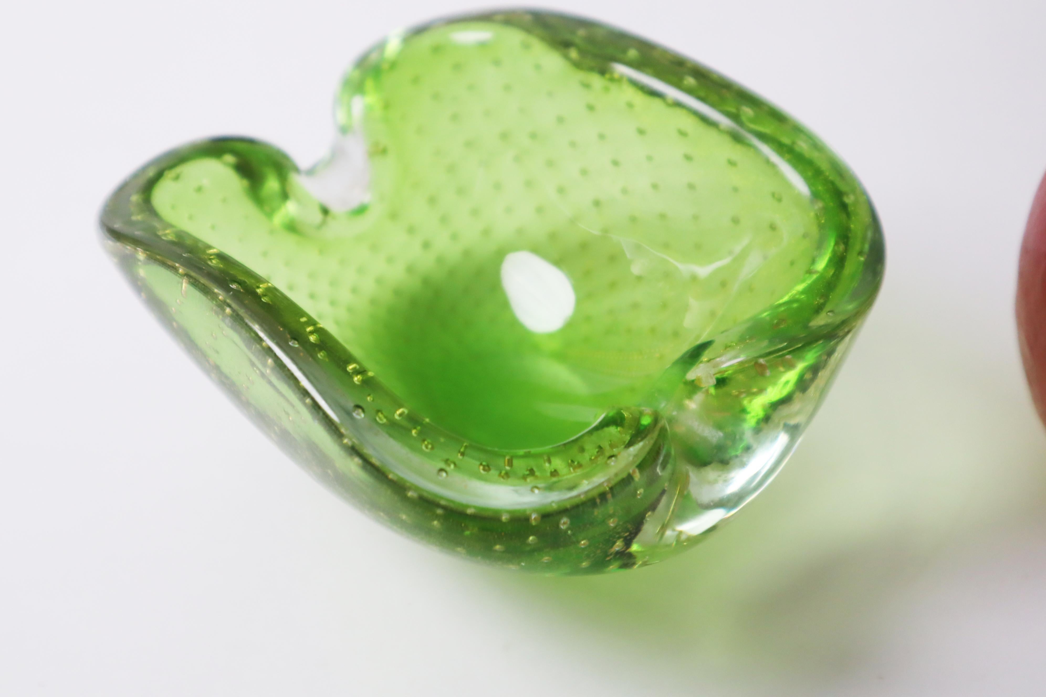 Cenicero de Murano La manzana de oro verde, Italia Años 60 mediados del siglo XX