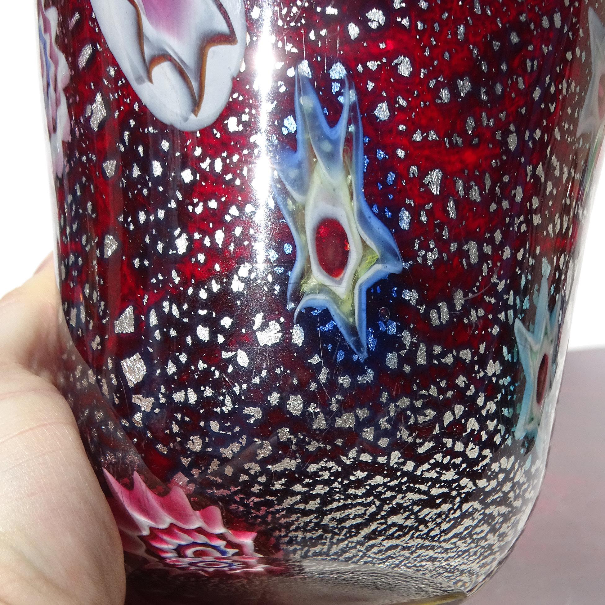 Murano AVeM Flores Millefiori Rojas Motas de Plata Florero de Vidrio Artístico Italiano en venta 5