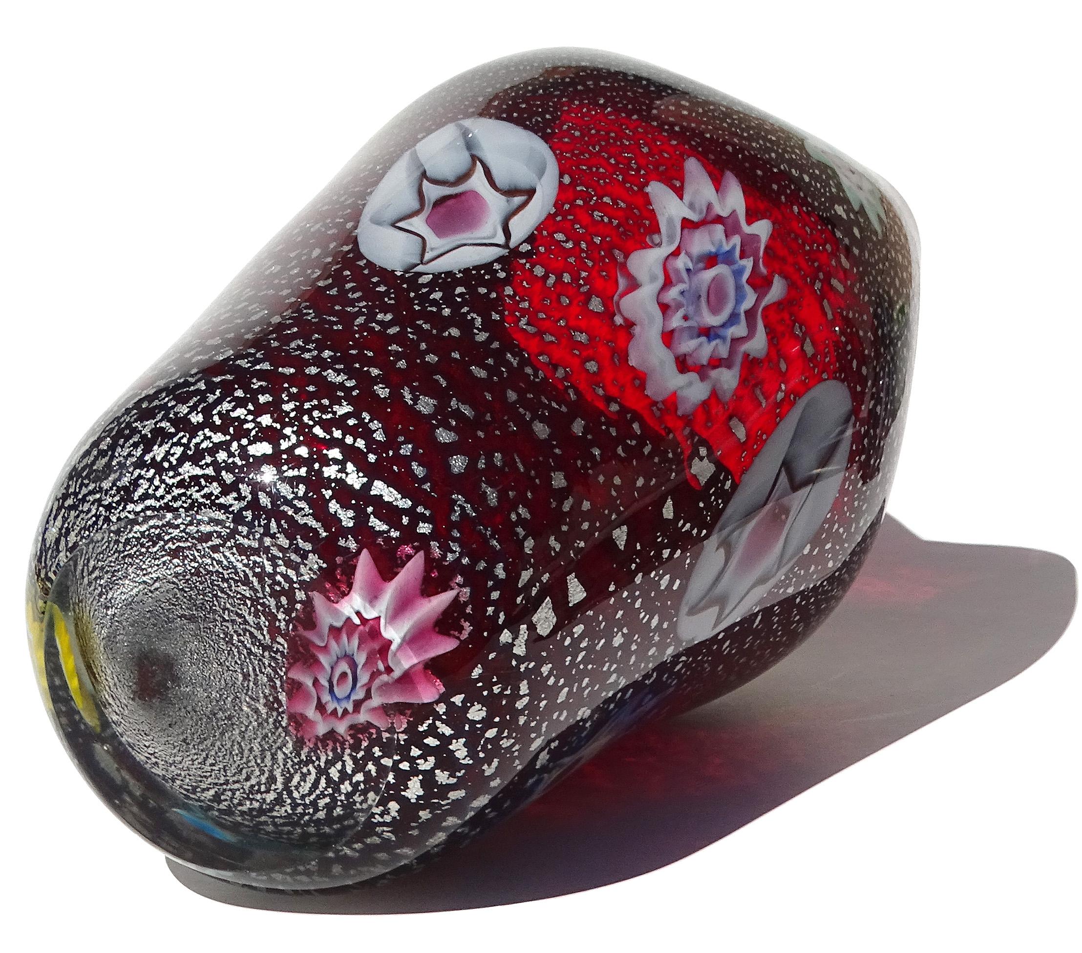 Murano AVeM Flores Millefiori Rojas Motas de Plata Florero de Vidrio Artístico Italiano en venta 6