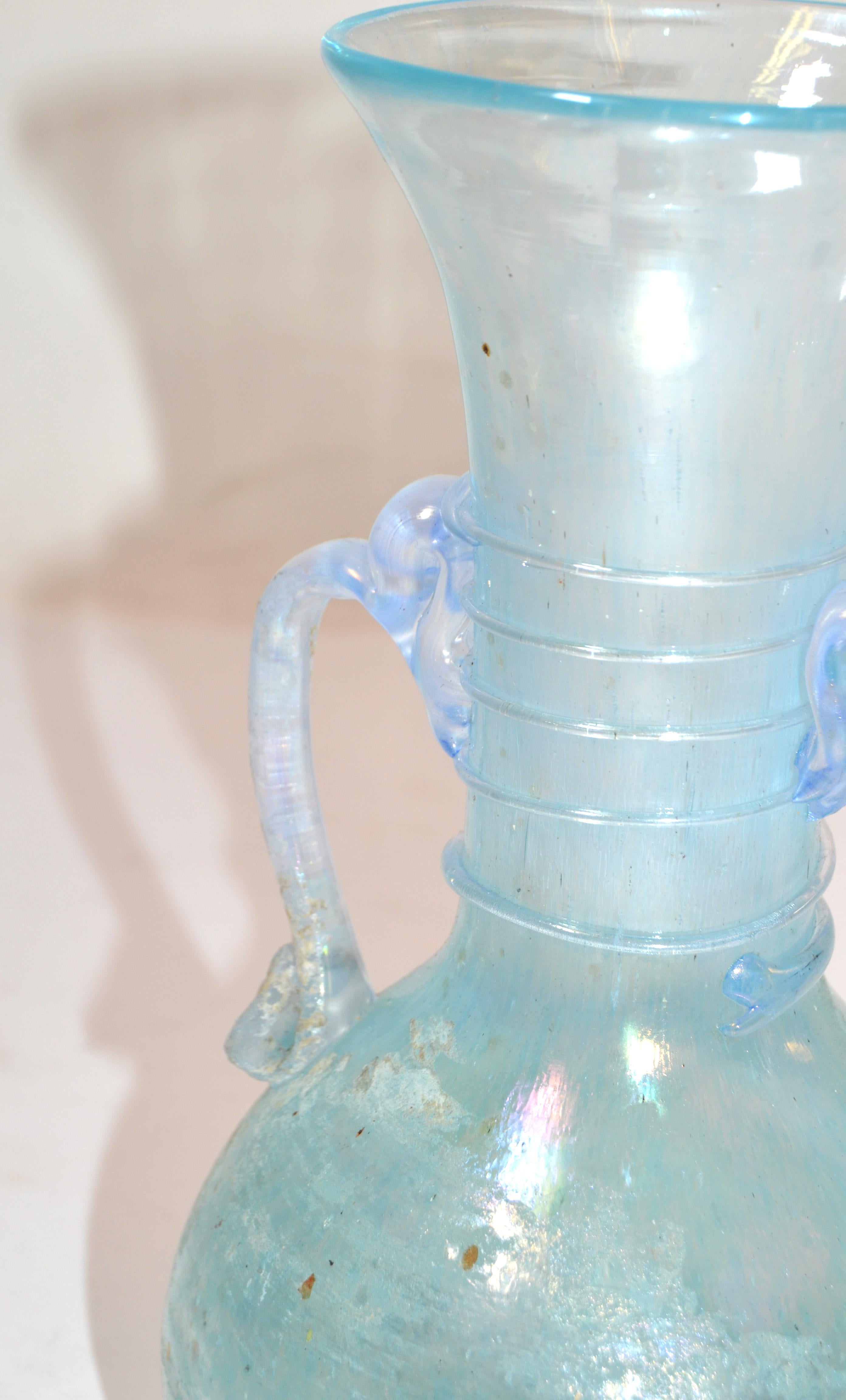 Jarrón de trigo con asas de cristal Scavo italiano azul bebé de Murano, Vasija, Italia 1980 Cristal de Murano en venta