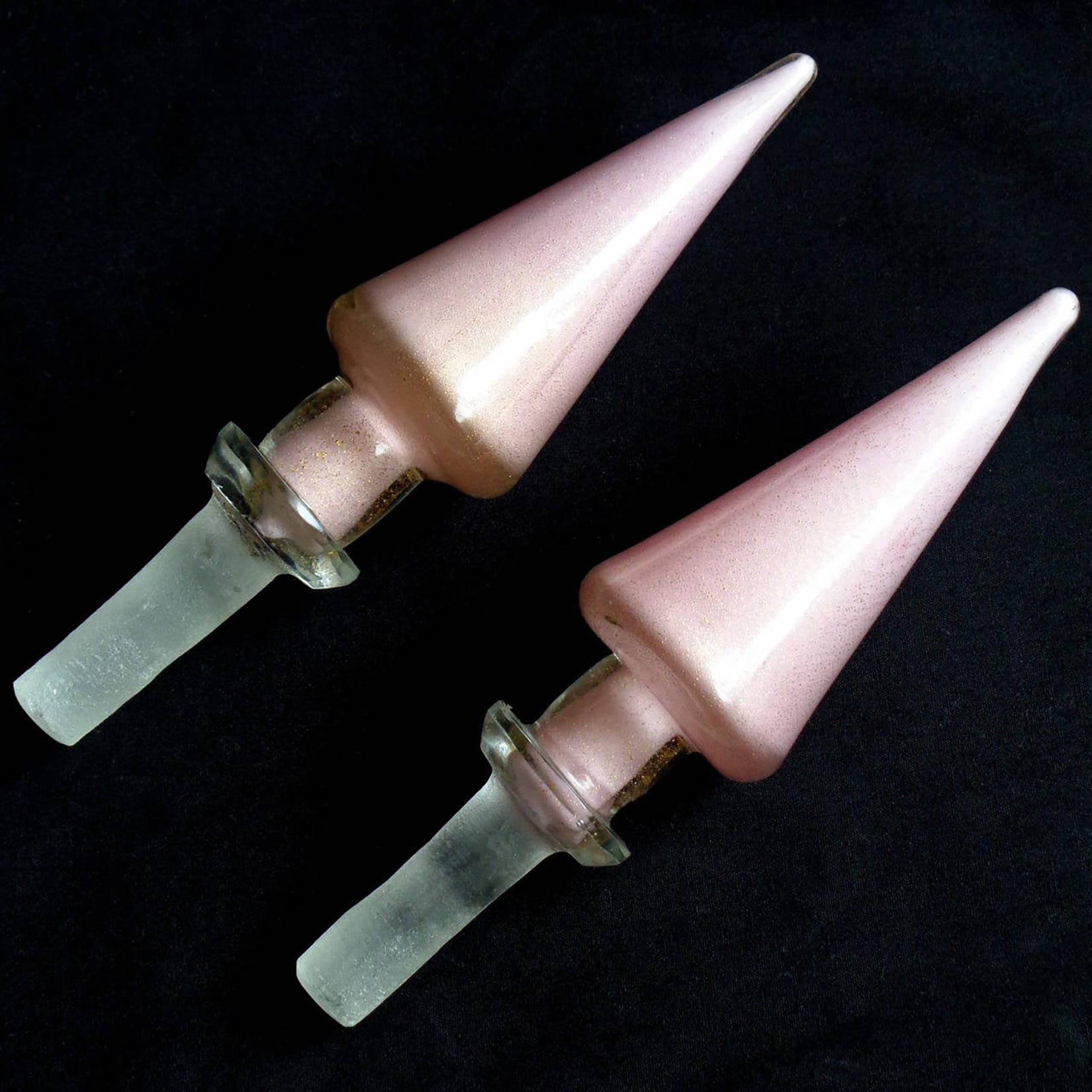 Murano Barbini 1950s Pink Gold Flecks Bubbles Italian Art Glass Rocket Decanter In Good Condition For Sale In Kissimmee, FL