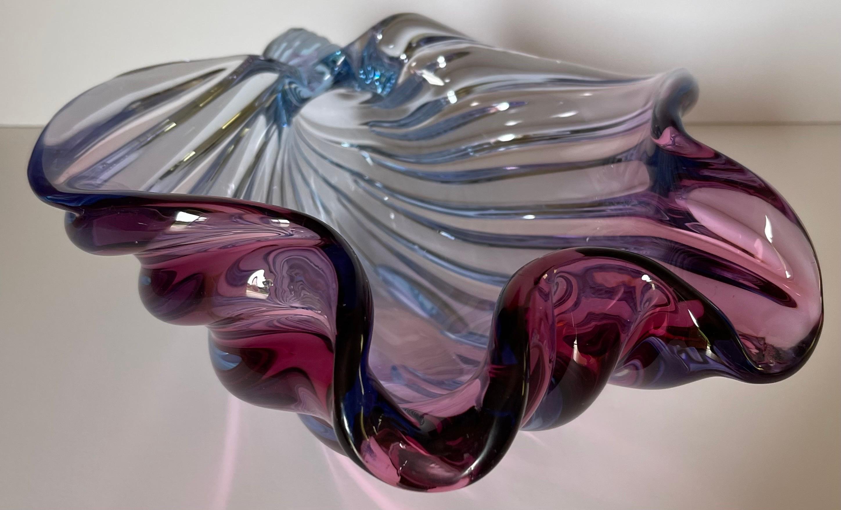 Late 20th Century Murano Barbini Blown Glass Pink & Purple Large Shell Bowl  For Sale