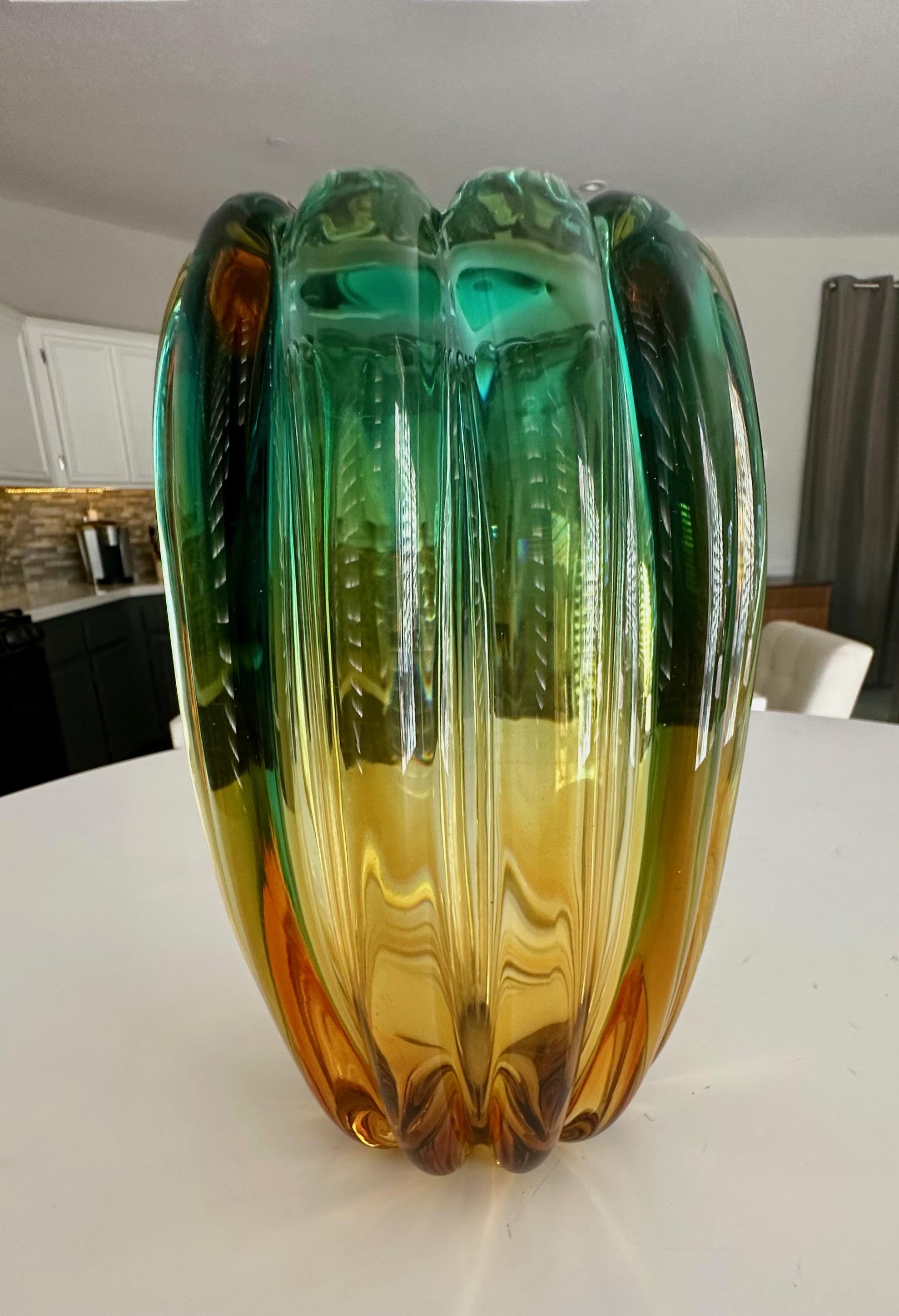 Vaso di Murano Barbini in vetro verde Greene & Greene a coste 4