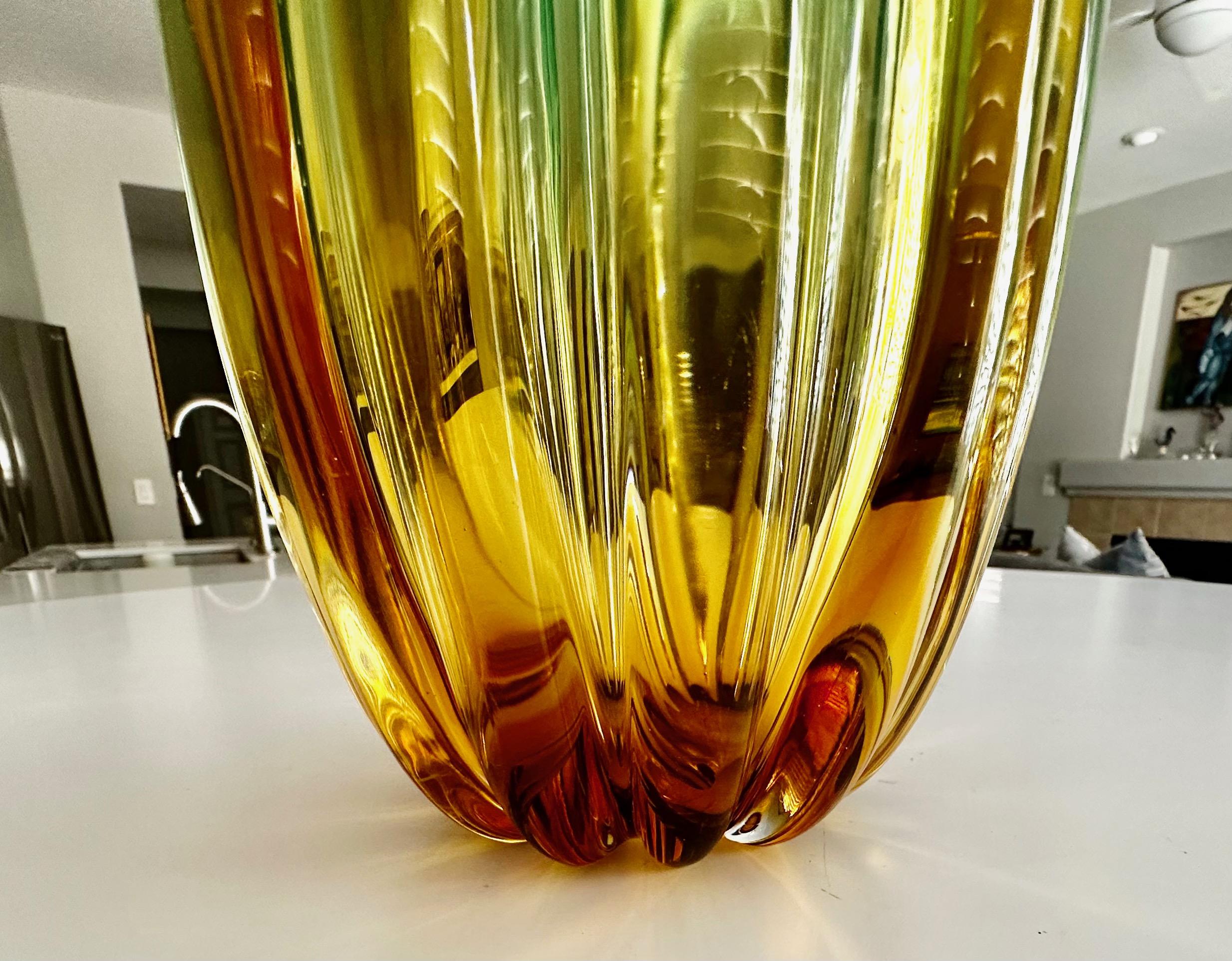 Vaso di Murano Barbini in vetro verde Greene & Greene a coste 7
