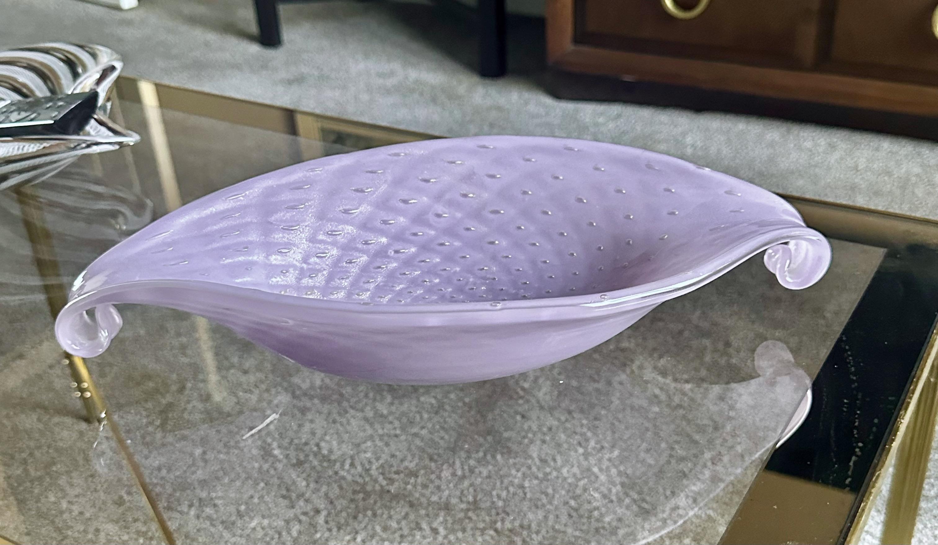 Verre brun Murano Barbini Coupe de centre de table ovale en forme de lavande en vente