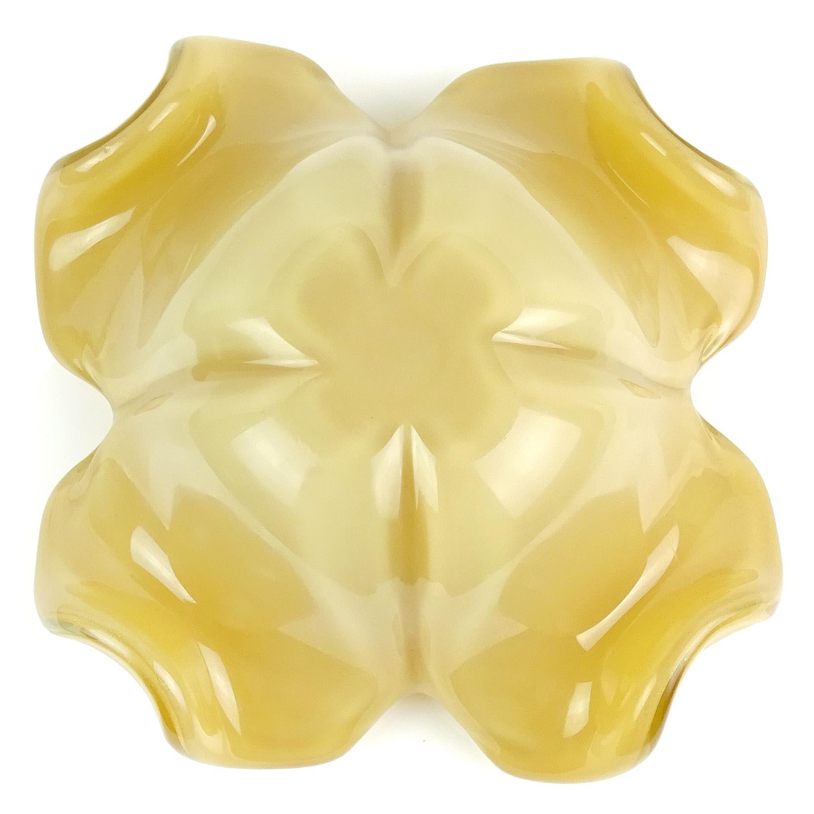 Murano Barbini Opalescent Honey Yellow Gold Flecks Italian Art Glass Flower Bowl (Handgefertigt) im Angebot