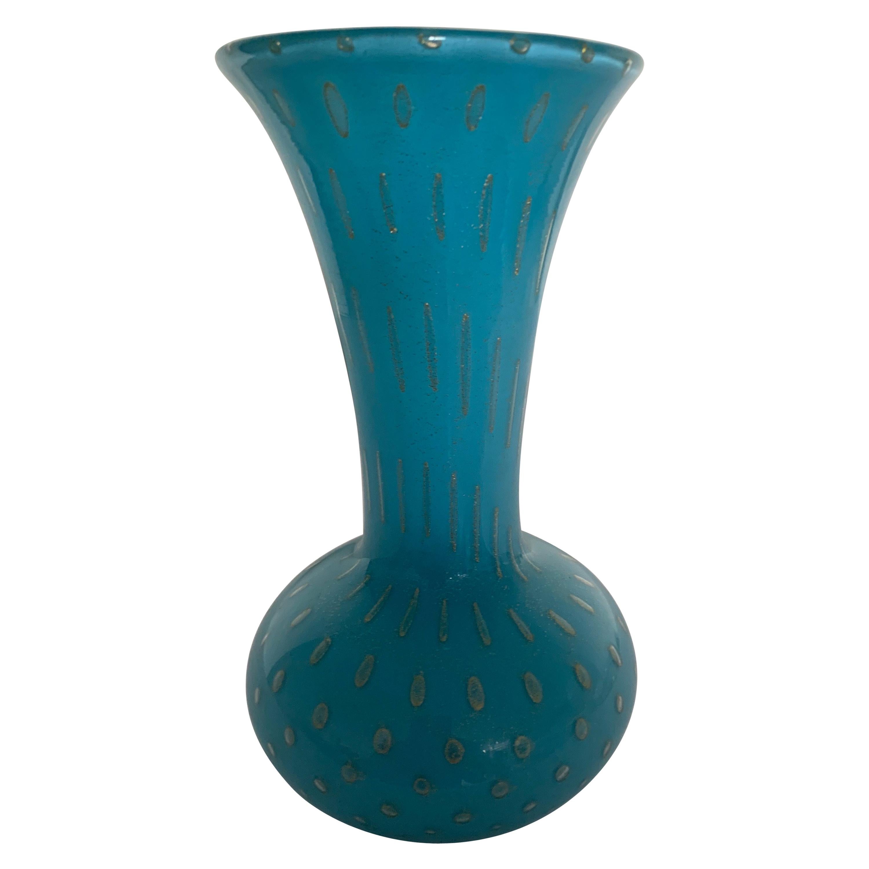 Vase en verre bleu Robins Egg de Murano Barbini en vente