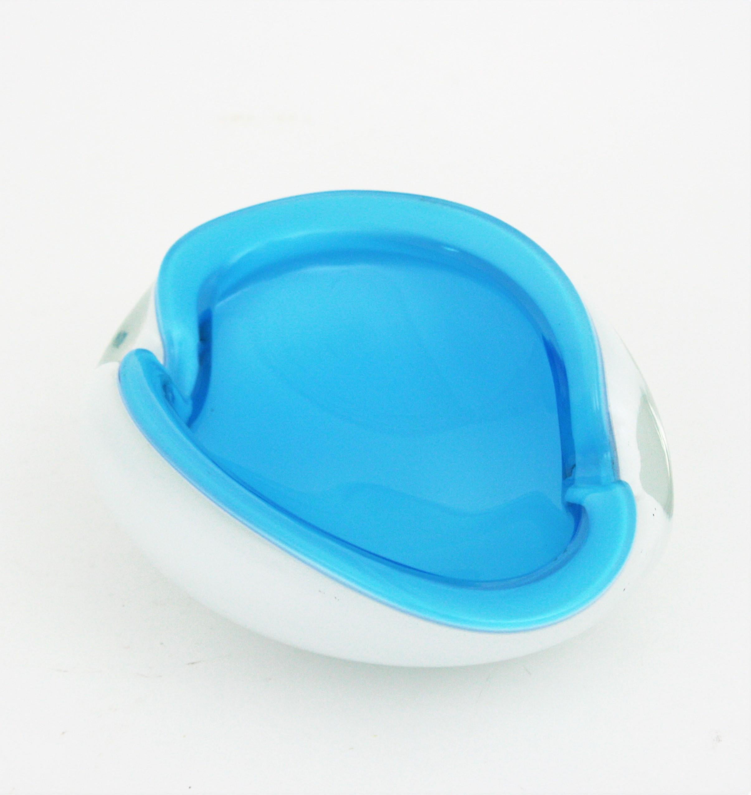 Murano Barbini Sommerso Baby Blue White Art Glass Bowl For Sale 2