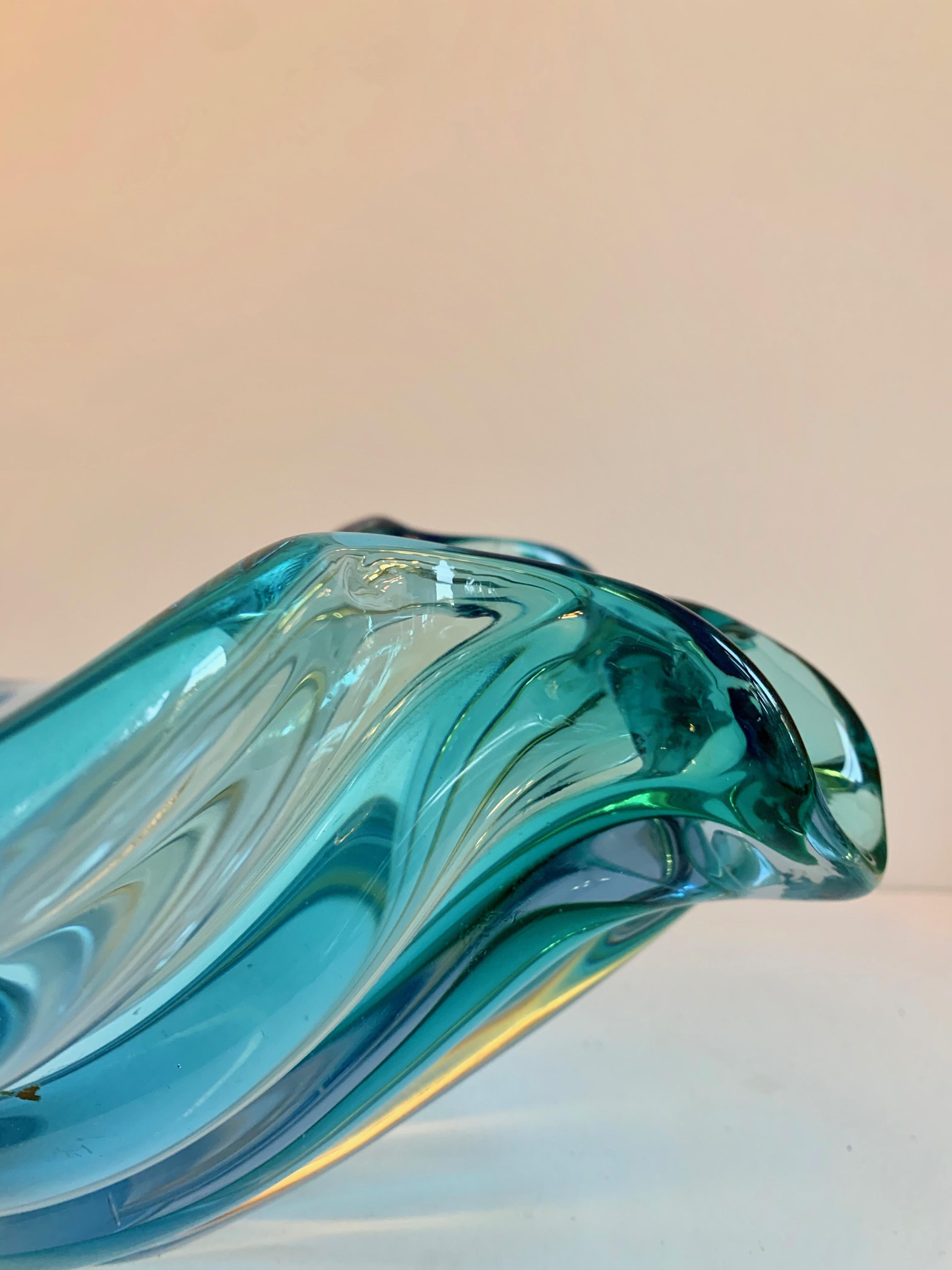 Mid-Century Modern Murano Barbini Sommerso Blue Italian Art Glass Seashell Bowl