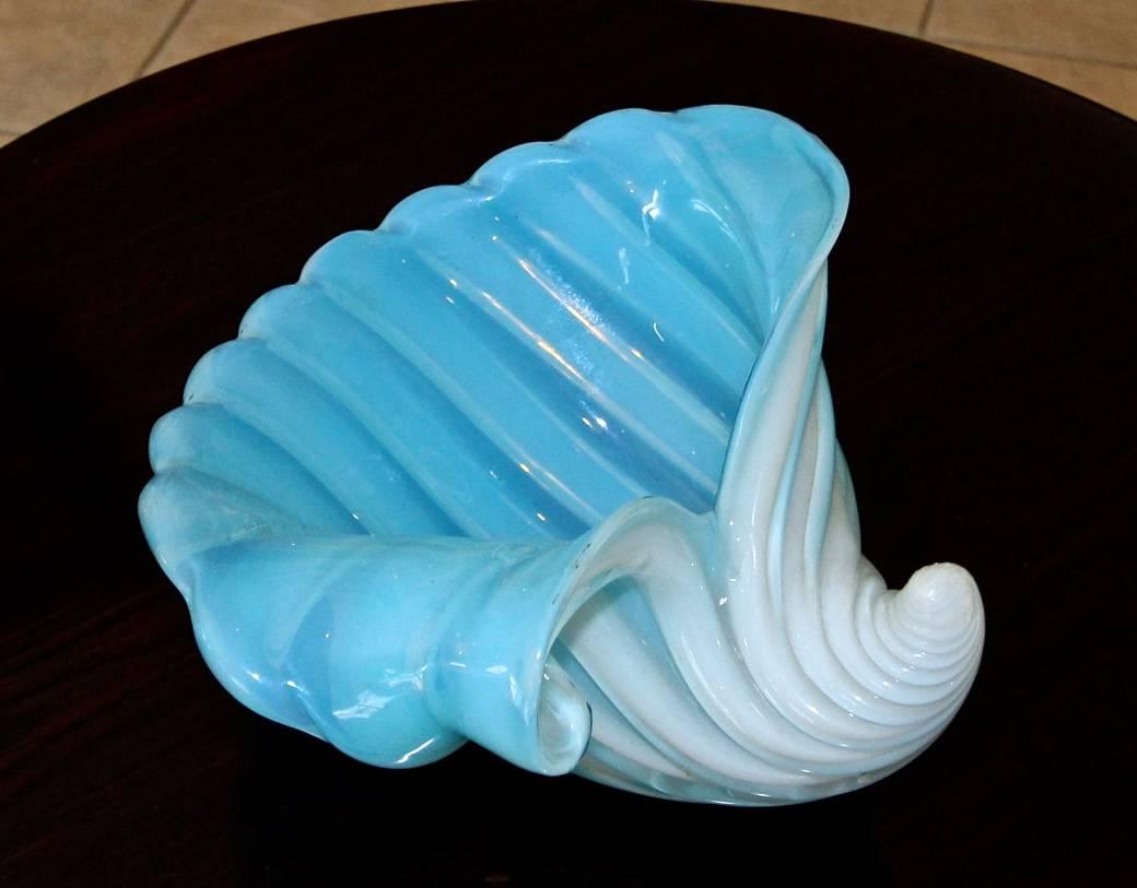 Murano Barbini Venetian Baby Blue Conch Seashell Centrepiece Bowl For Sale 10