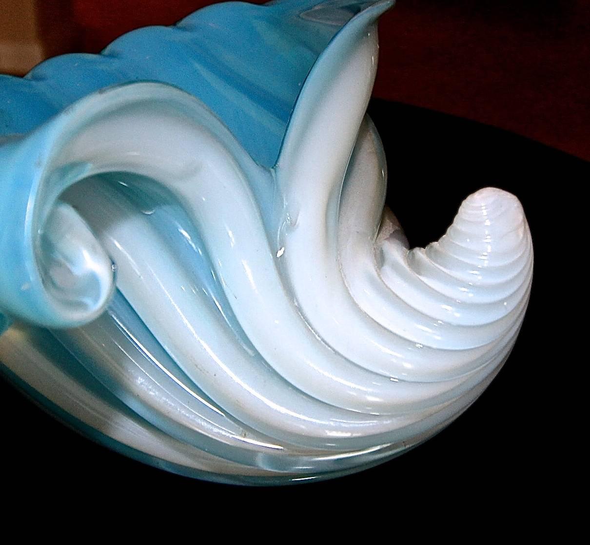 Murano Barbini Venetian Baby Blue Conch Seashell Centrepiece Bowl For Sale 1
