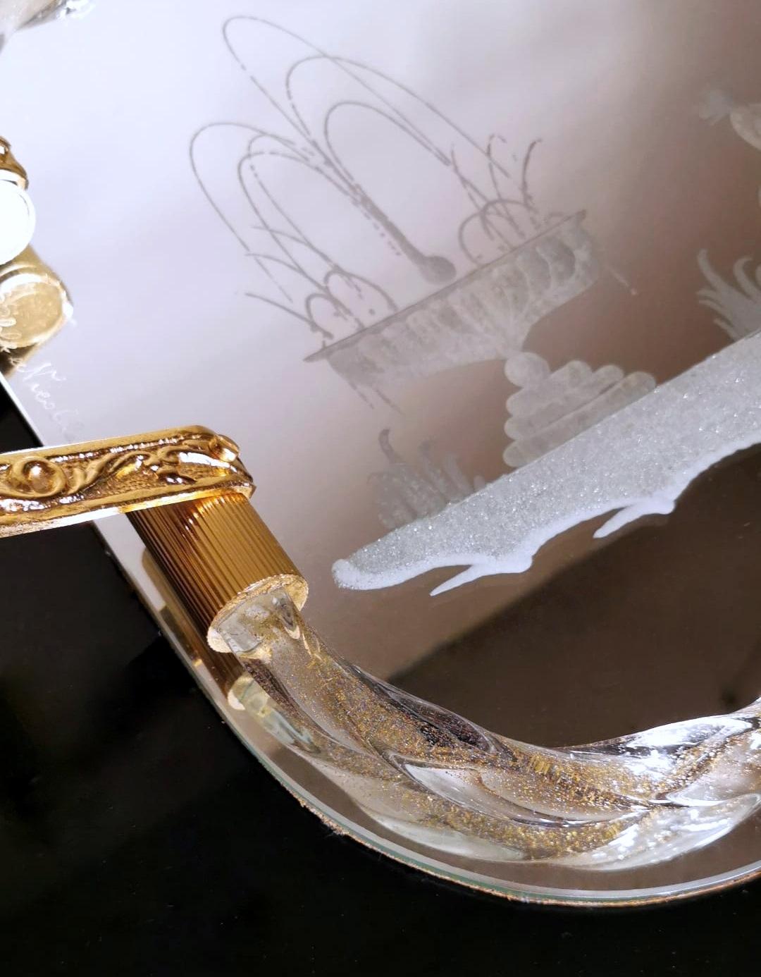Waschtischtablett aus Murano im Barovier-Stil mit geätztem Spiegel und gedrehtem Glasseil (20. Jahrhundert) im Angebot