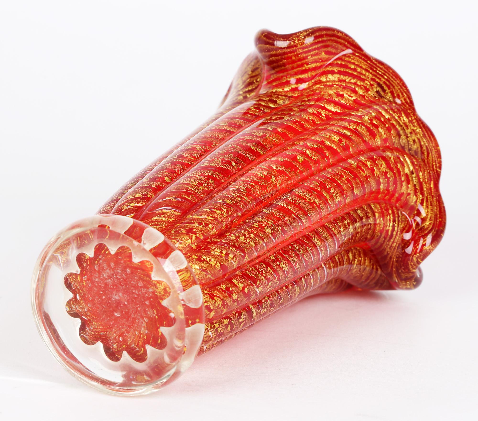 Murano Barovier & Toso Cordonato D'oro Art Glass Vase For Sale 2