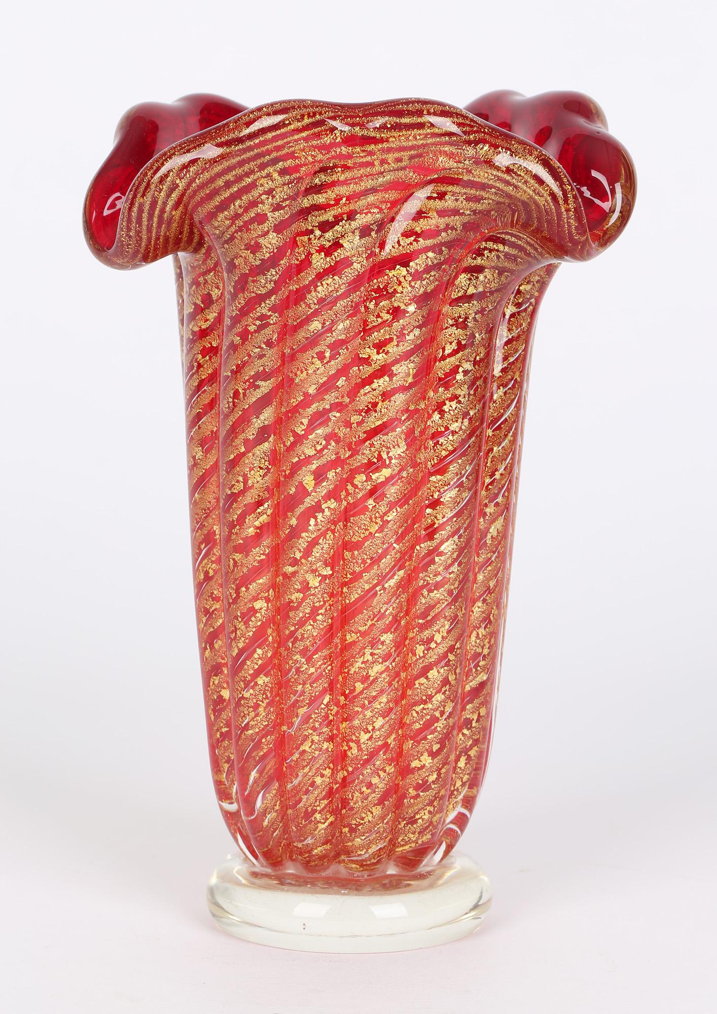 Hand-Crafted Murano Barovier & Toso Cordonato D'oro Art Glass Vase For Sale
