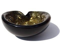 Murano Barovier Toso, tiefschwarz mit kräftigen Goldflecken, italienischer Kunstglas-Aschenbecher in Schalenform