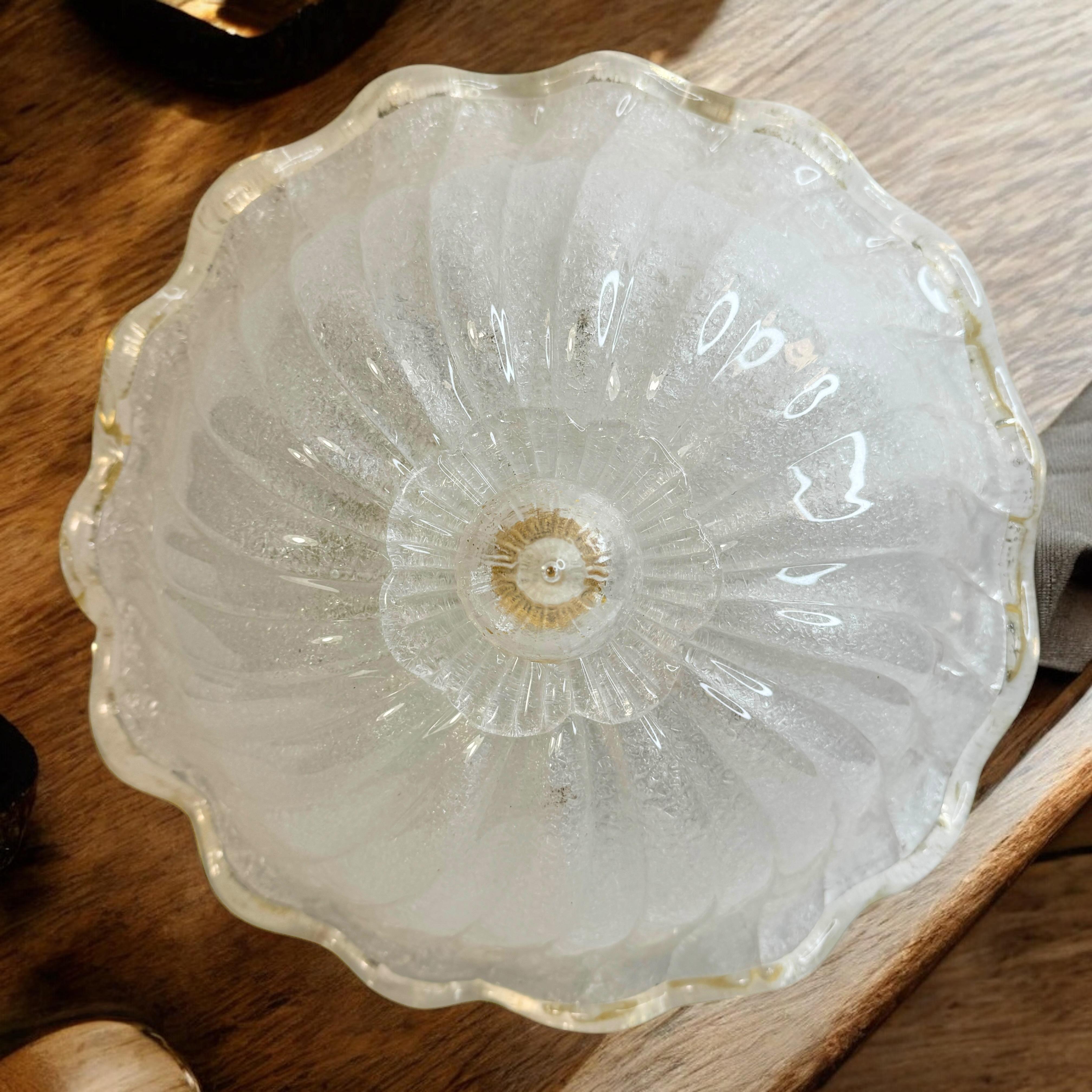 Murano Barovier Estilo Toso Flor de cristal y escamas de oro Flush Mount, Italia Italiano en venta