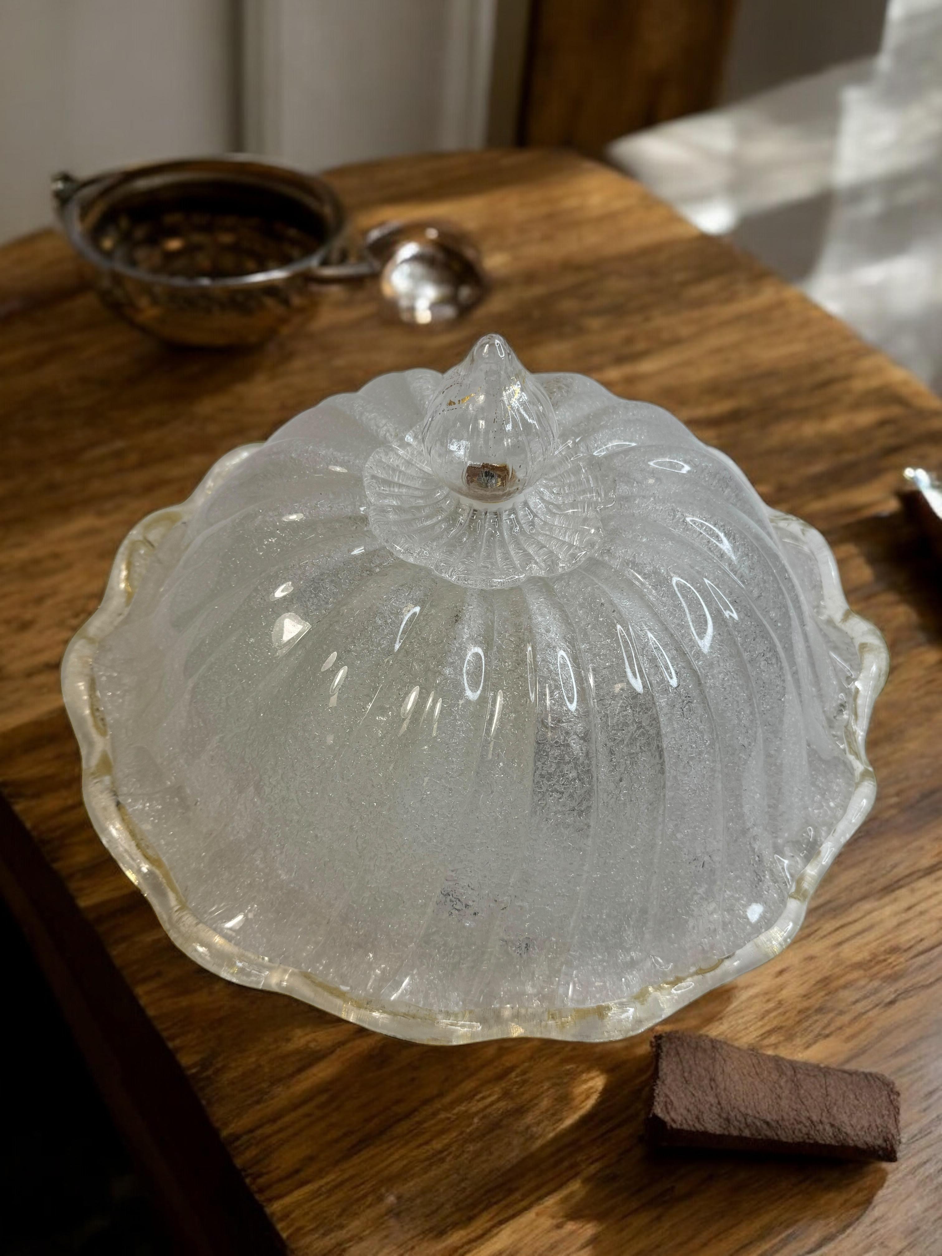 Murano Barovier Estilo Toso Flor de cristal y escamas de oro Flush Mount, Italia en venta 1