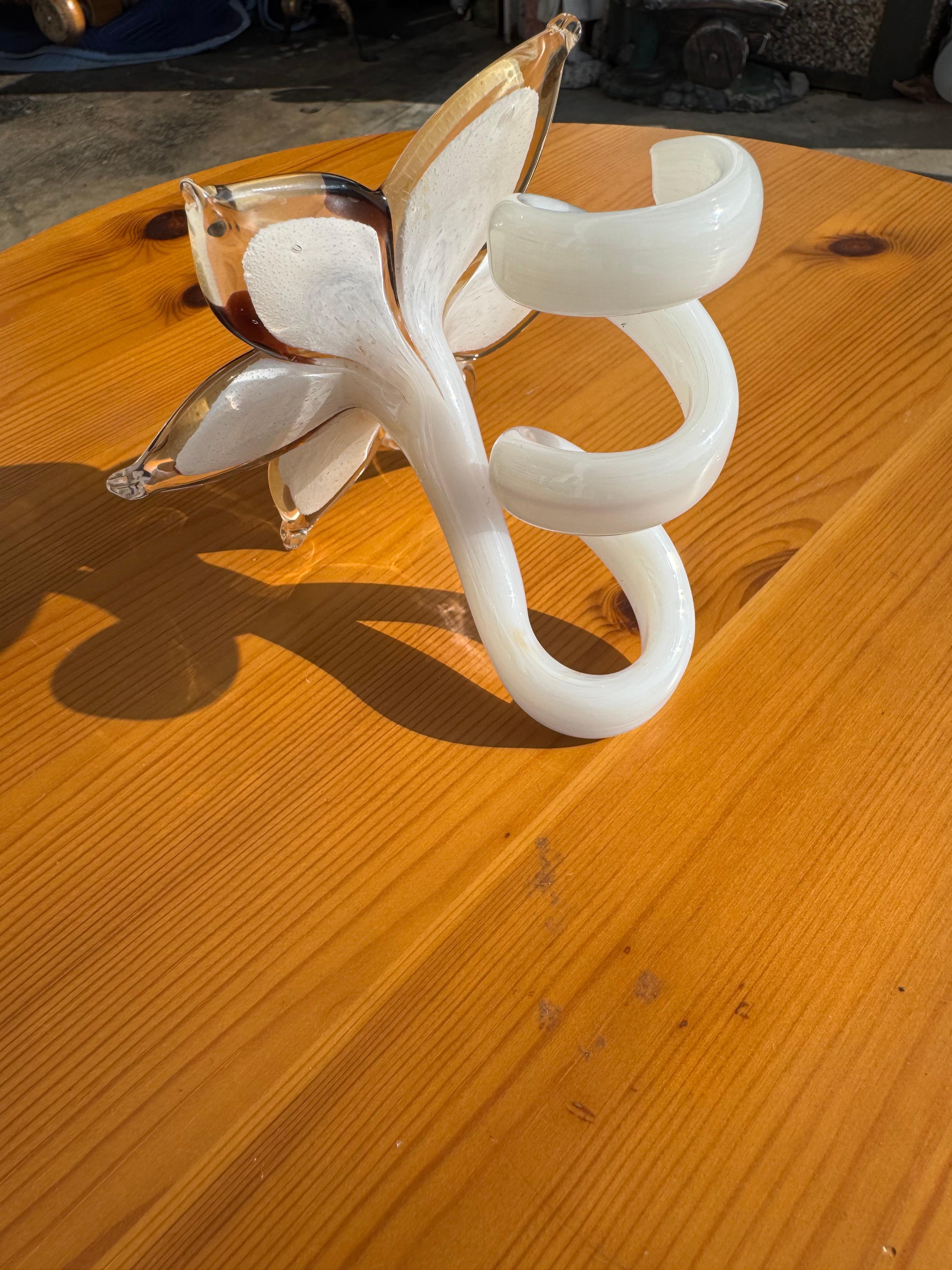 Murano Beige Handblown Flower 5.5