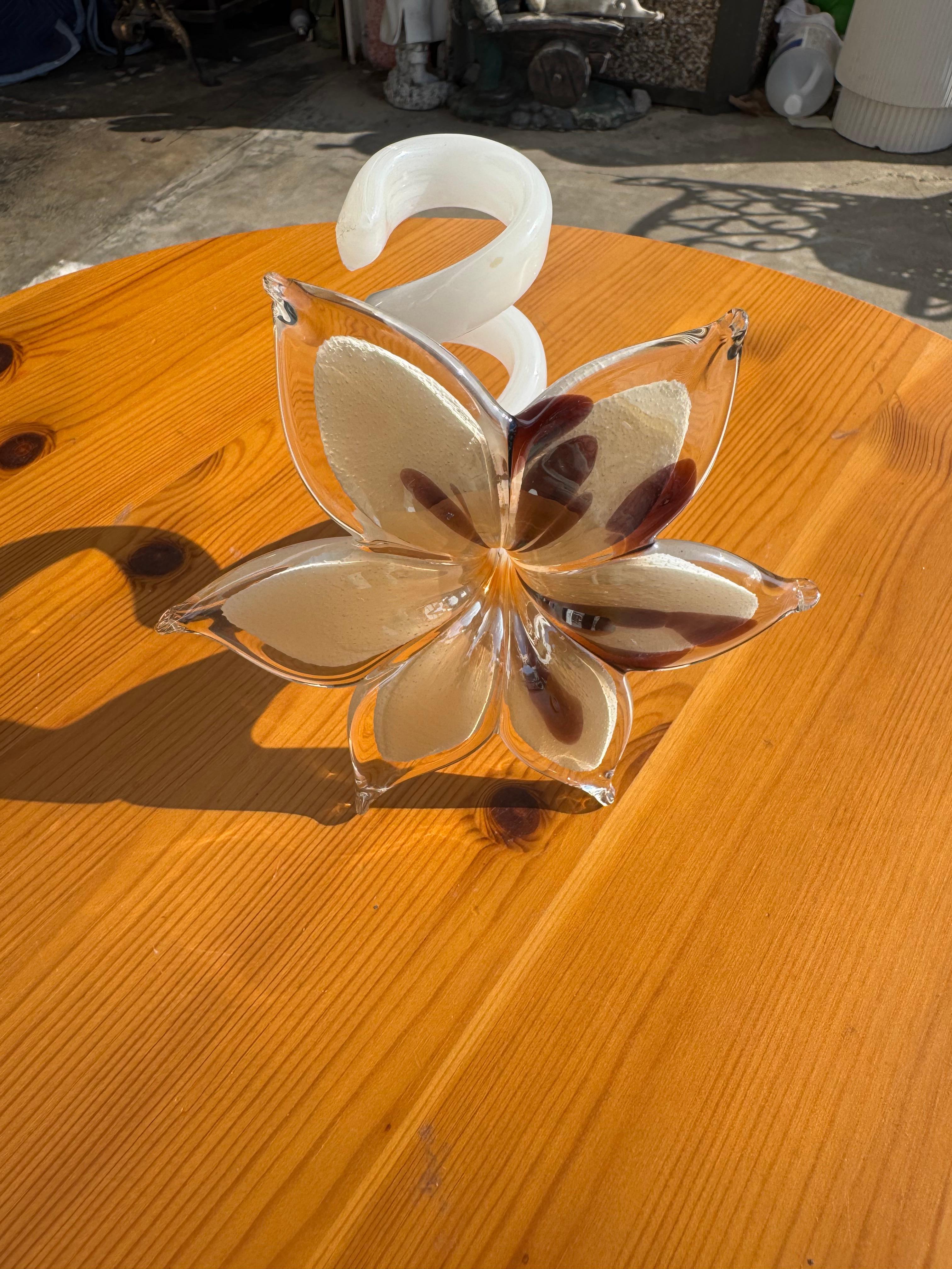 Murano Beige Handblown Flower 5.5