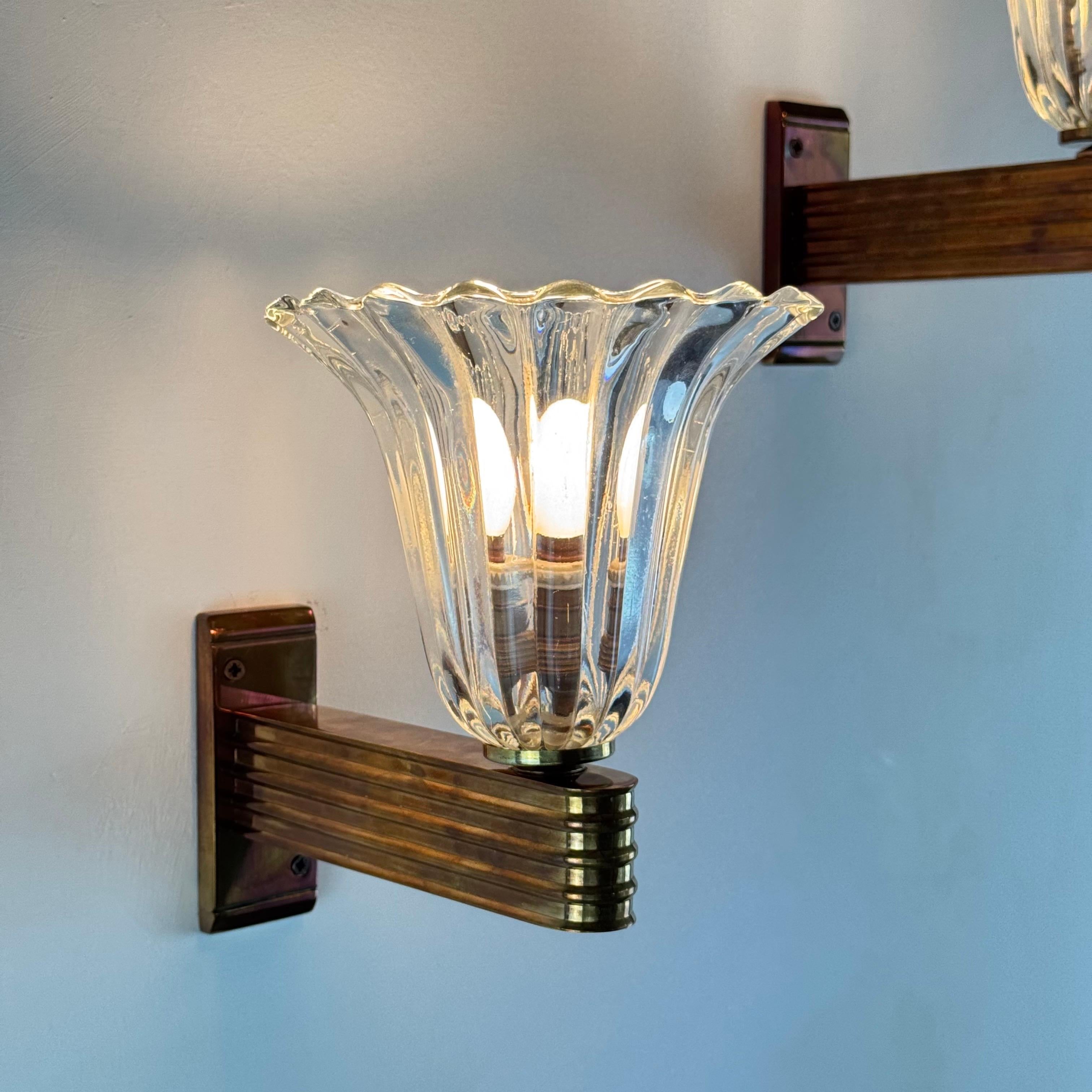 Lampade da parete a campana di Murano di Ercole Barovier per Barovier&Toso, anni '40 In condizioni buone in vendita a Brescia, Brescia
