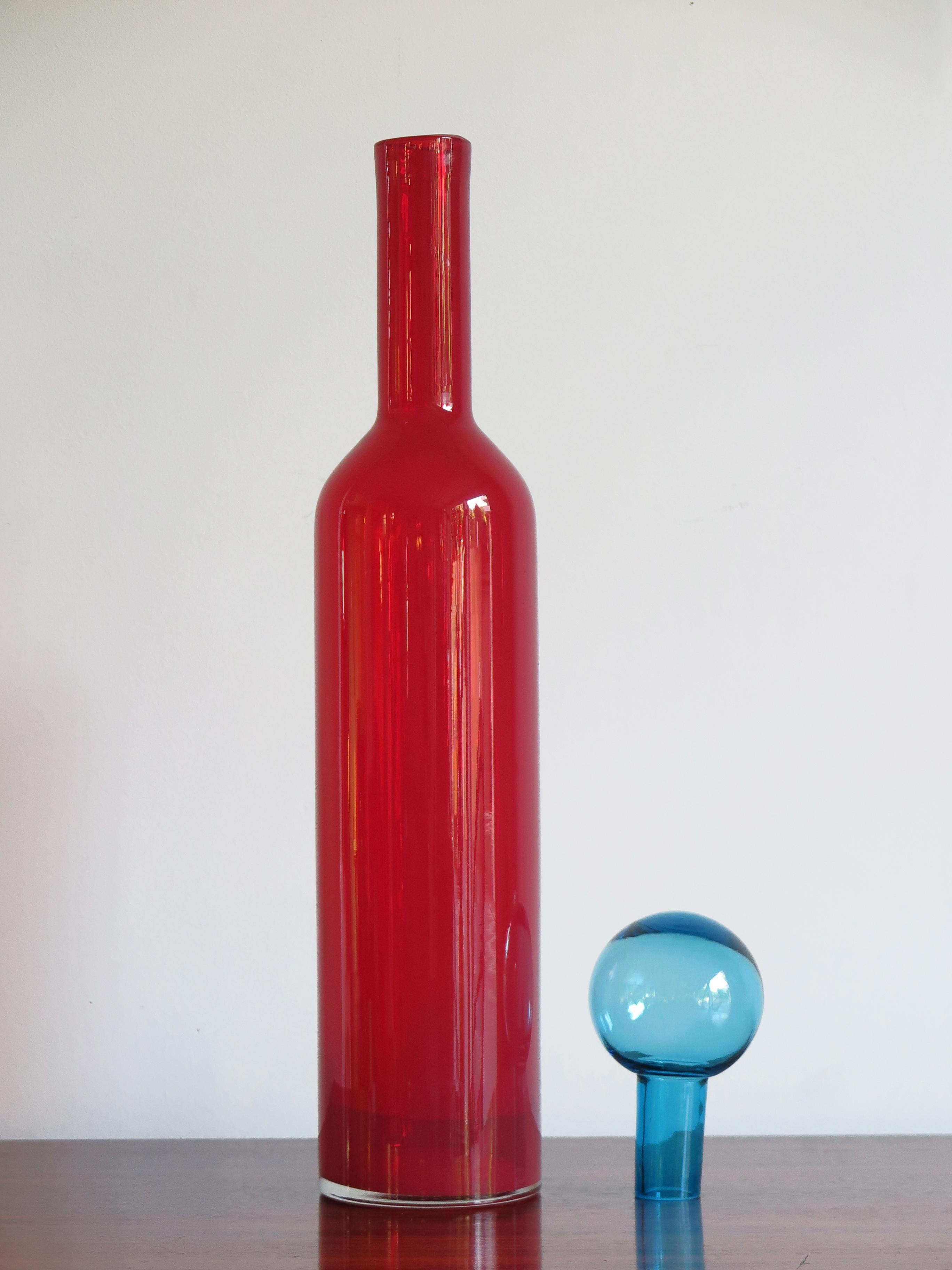 Italian very big modern red blown glass vase or bottle produced in Murano Venezia, 2000s.
  
