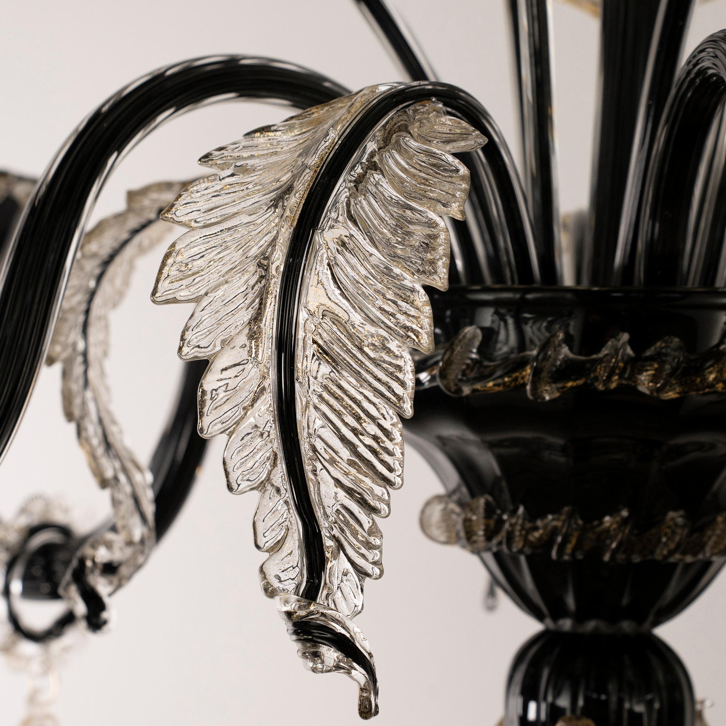 Lampadario in vetro di Murano nero e oro a 5 luci, Vintage Made in Italy in stock in vendita 2