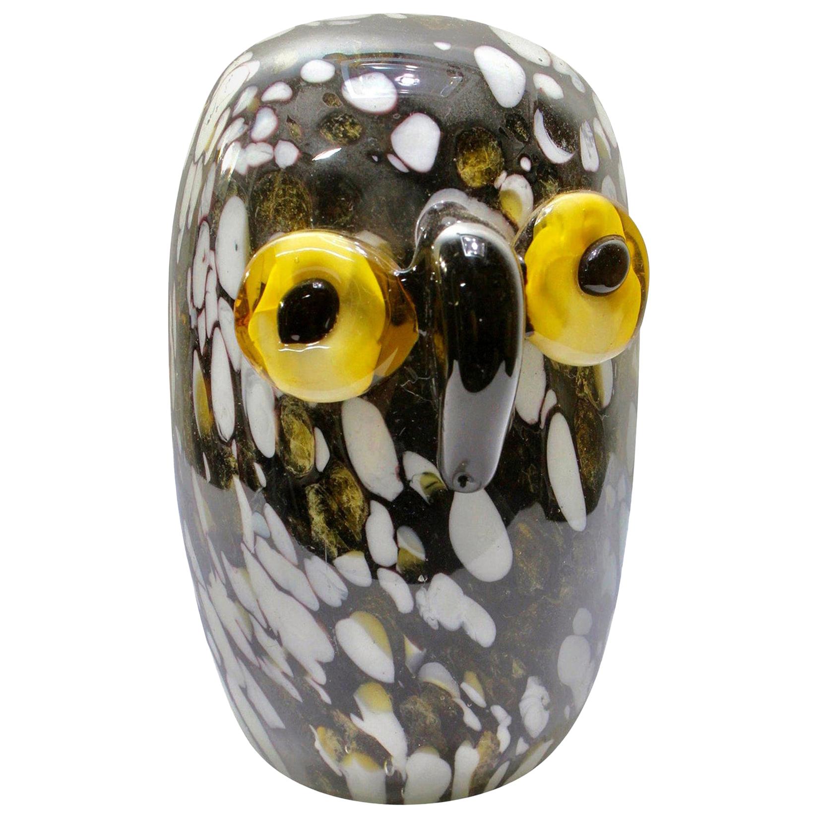 Murano Black and White Owl, circa 1960 Excellent Condition, Italy