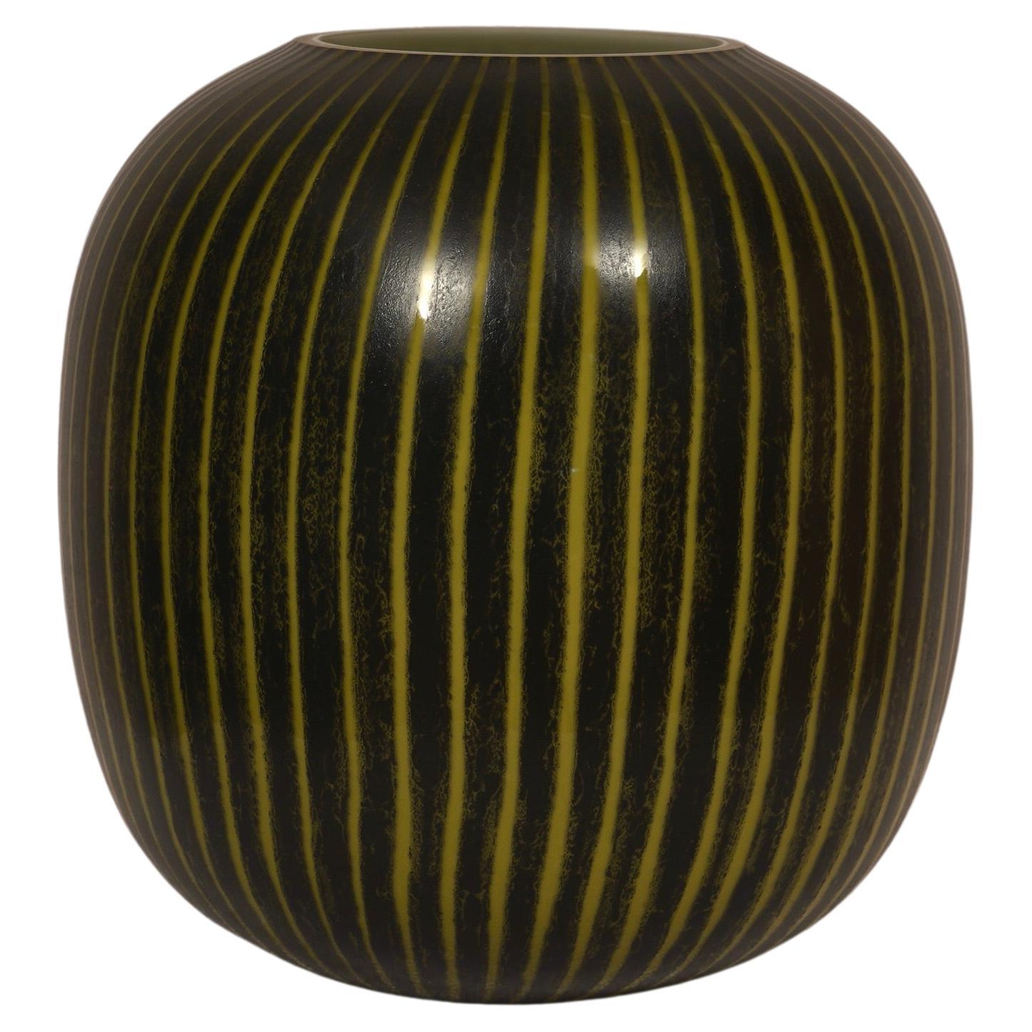 Vase aus schwarzem und gelbem Murano-Kunstglas, 1950 im Angebot