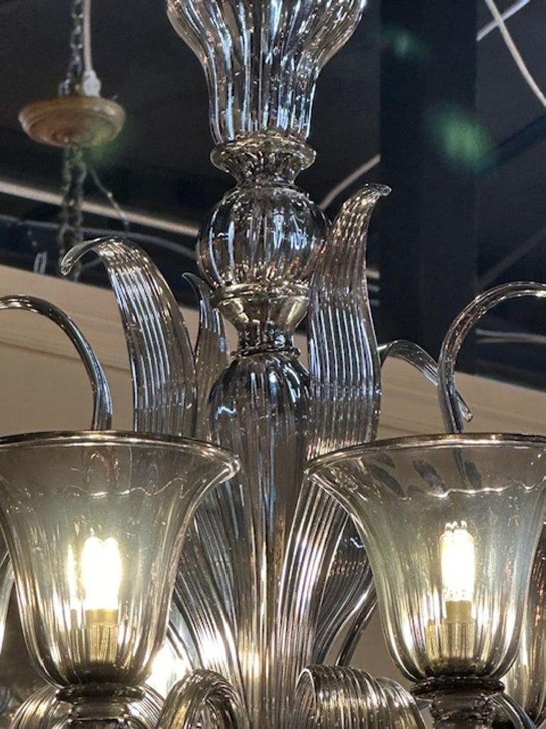Murano Schwarzglas-Kronleuchter (21. Jahrhundert und zeitgenössisch) im Angebot