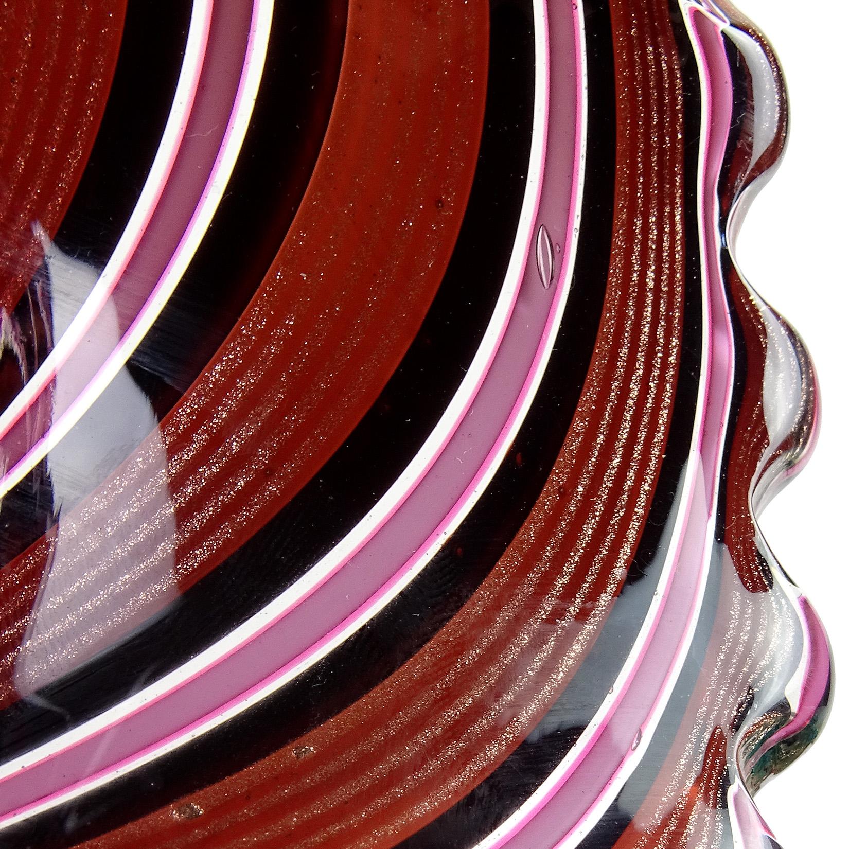 Schale aus italienischem Muranoglas mit gerafftem Rand in Schwarz, Rosa und Kupfer mit Aventurinbändern (Italienisch) im Angebot
