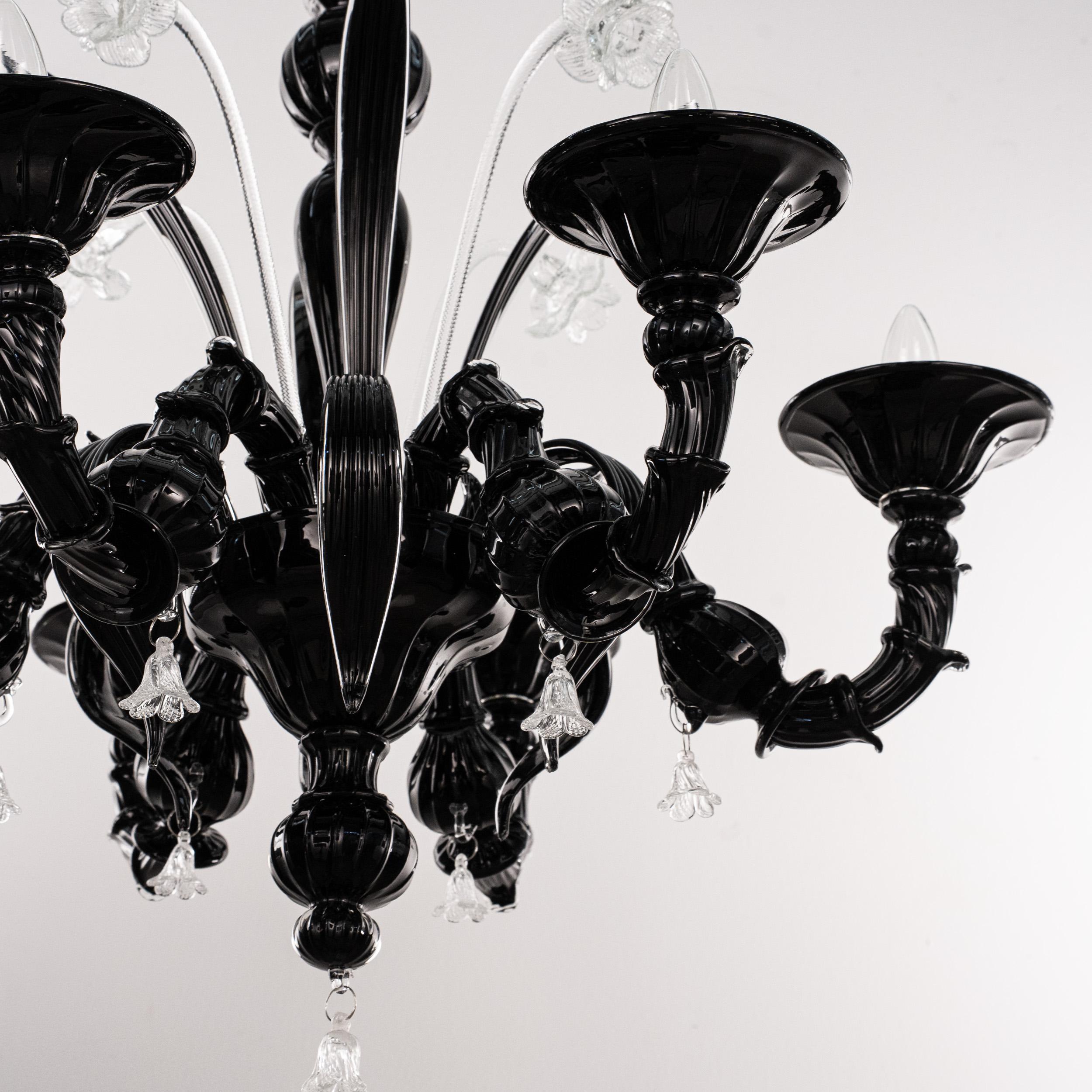 Italiano Lampadario in vetro di Murano Rezzonico nero a 6 luci, Vintage Made in Italy in stock in vendita