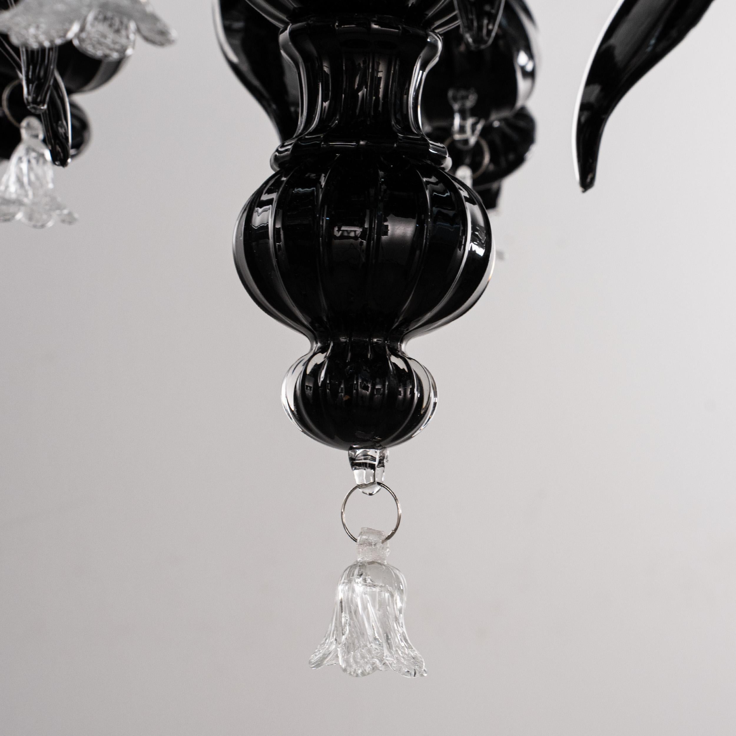 Lampadario in vetro di Murano Rezzonico nero a 6 luci, Vintage Made in Italy in stock In condizioni ottime in vendita a Venezia, IT