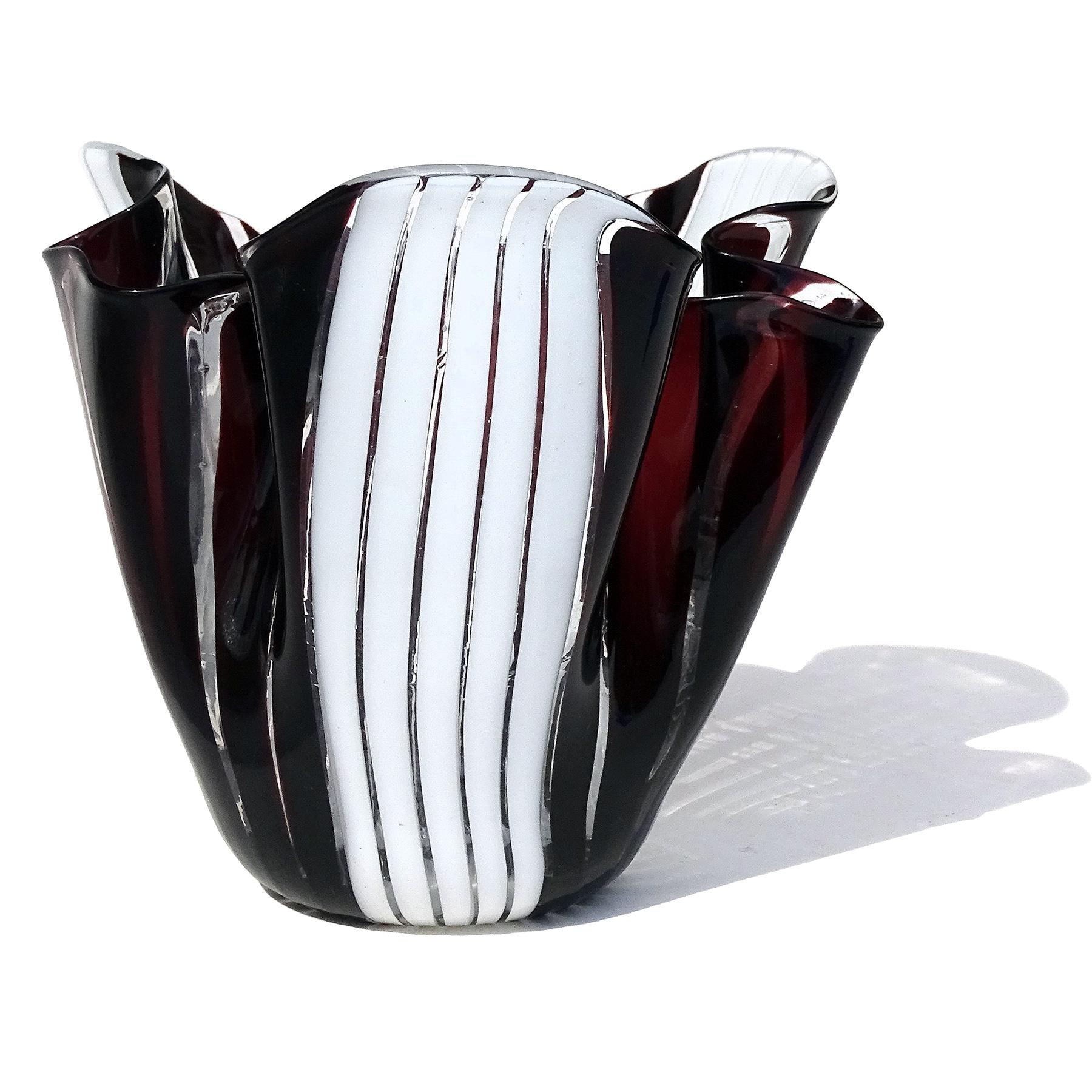 20th Century Murano Black White Stripes Italian Art Glass Sculptural Fazzoletto Flower Vase For Sale