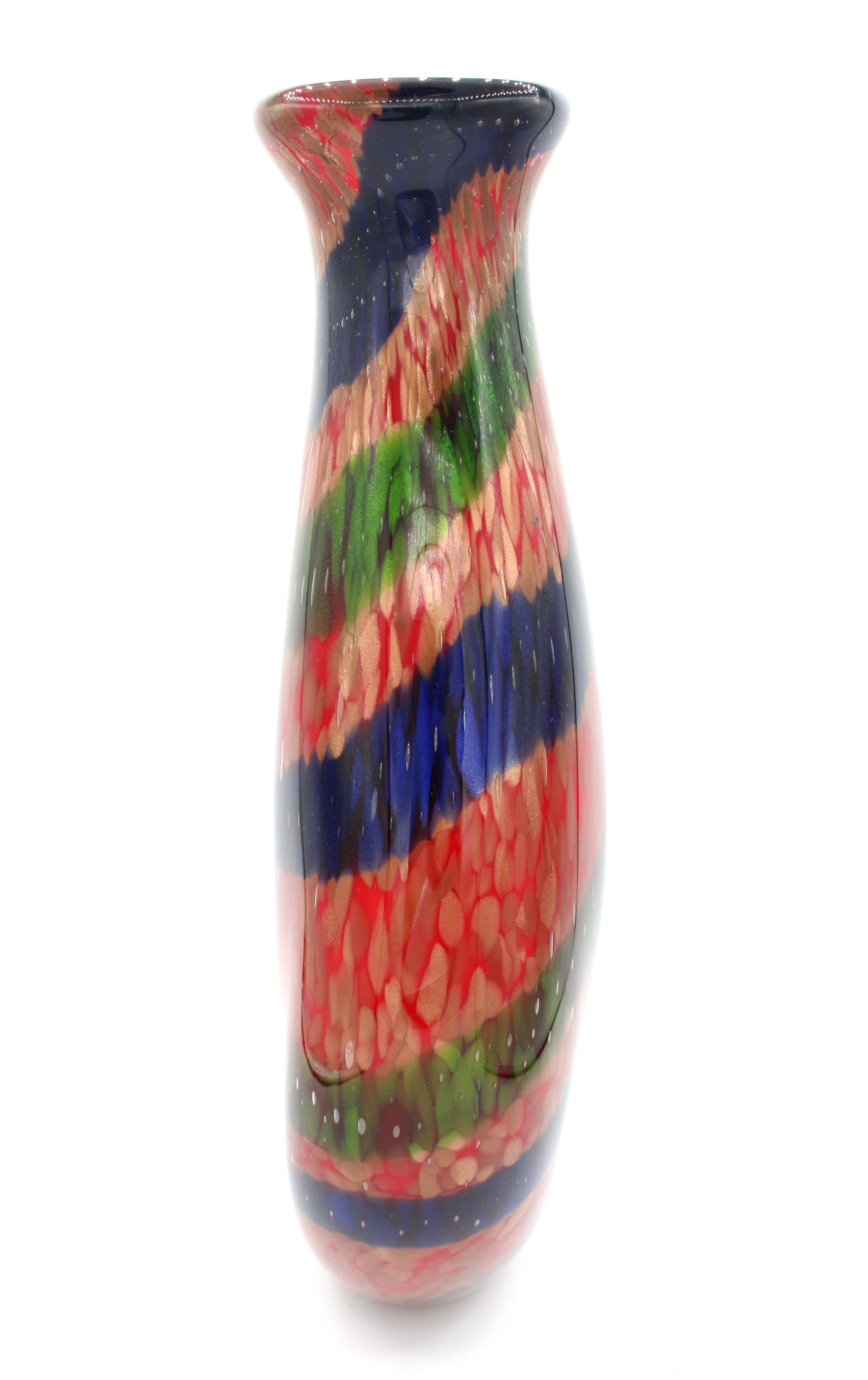 Mid-Century moderno Vetro soffiato di Murano, Vaso in vetro incamiciato a forma di grande fiasco, 1960 ca. in vendita