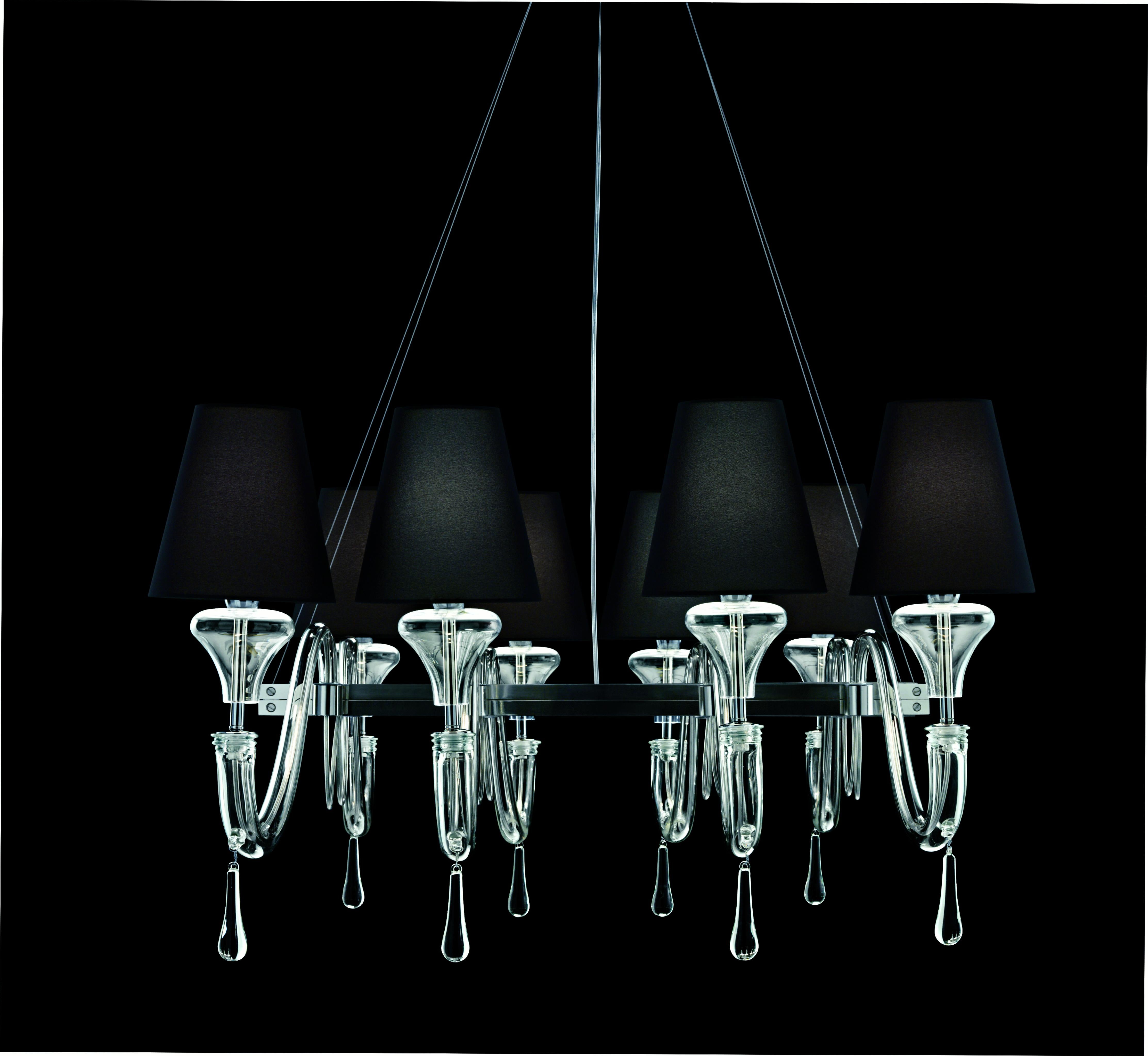 The arms of the Maryland chandelier, without gravitating around the center, are arranged horizontally, to form a perspective of white or black lampshades. Available in three sizes, its height is adjustable.

