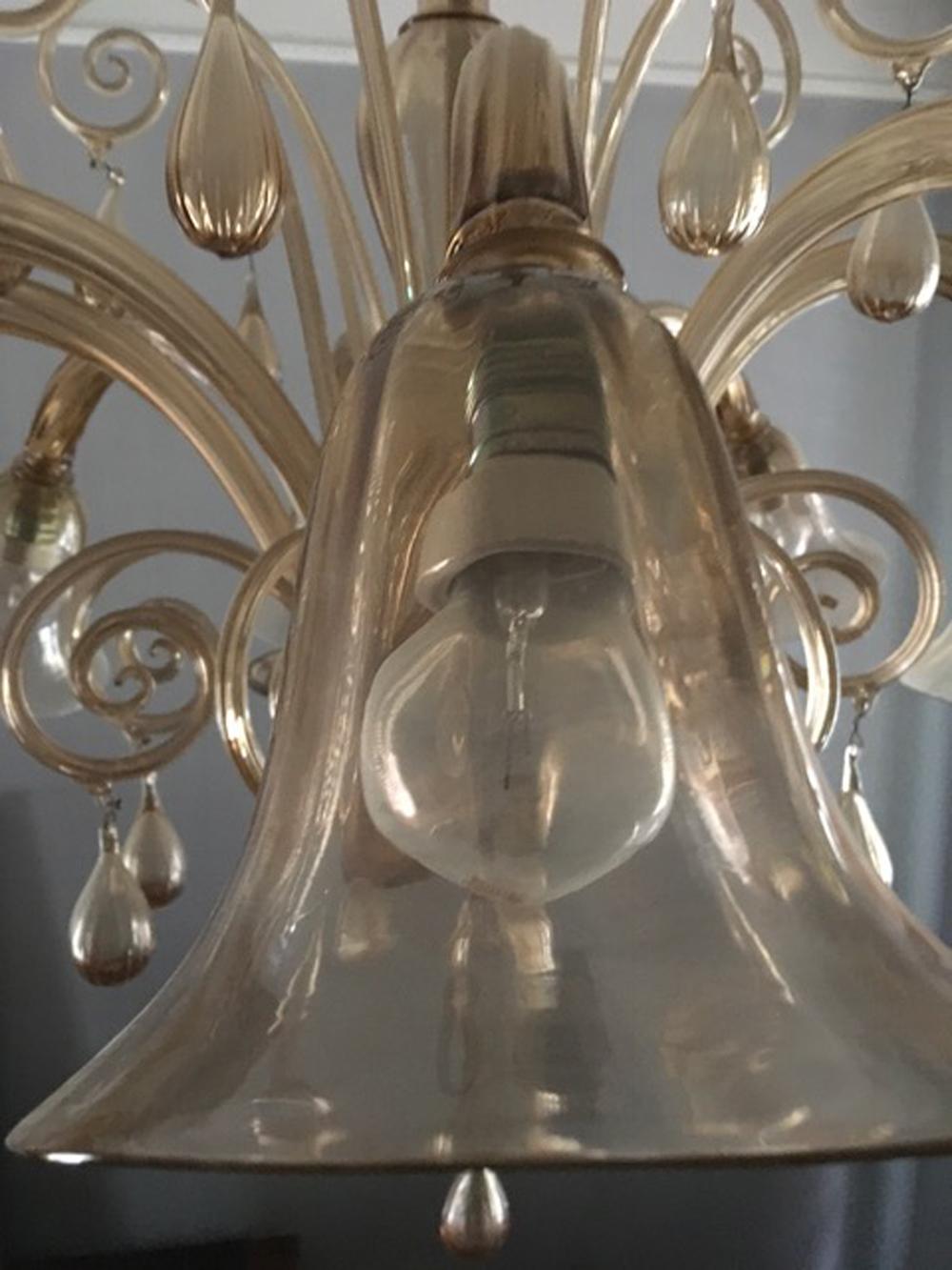 Italy 1960 Murano Venezia Blown Glass Chandelier 8 Lights For Sale 4