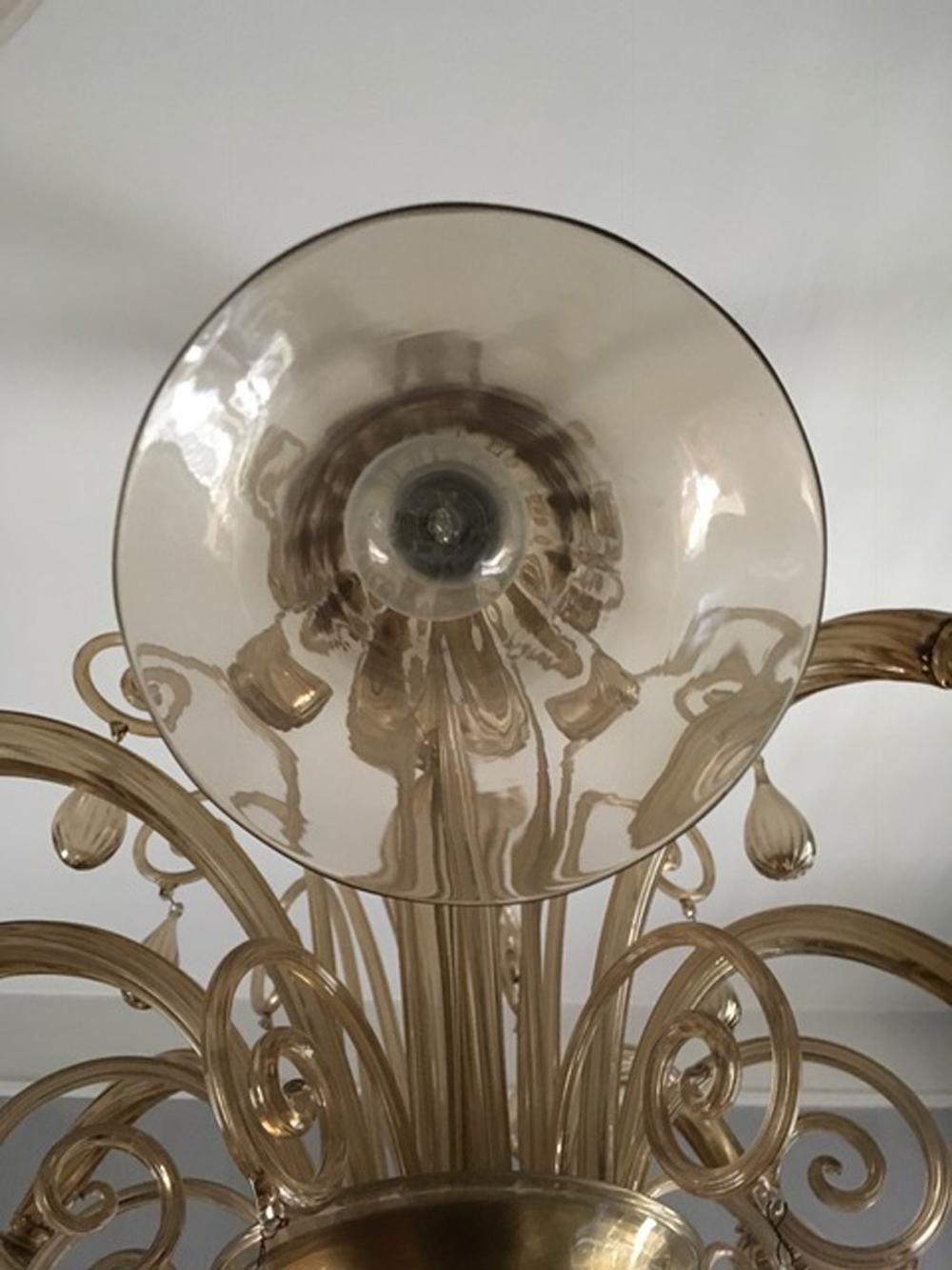 Italy 1960 Murano Venezia Blown Glass Chandelier 8 Lights In Good Condition For Sale In Brescia, IT
