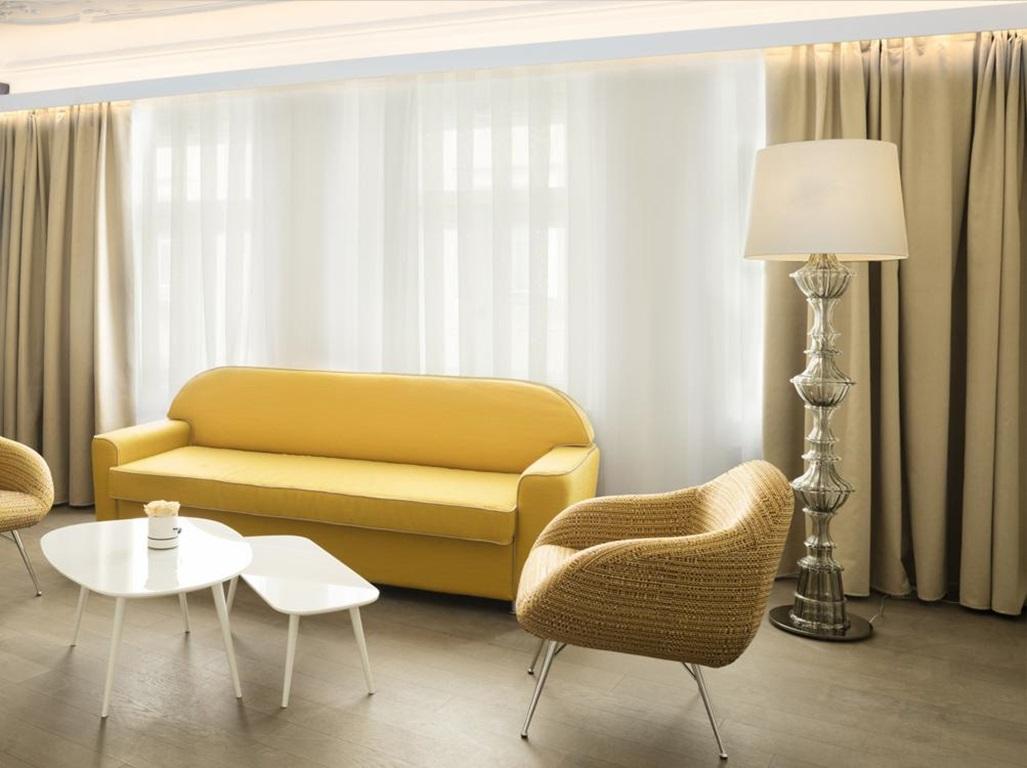 XXI secolo e contemporaneo Lampada da terra in vetro soffiato di Murano, cristallo veneziano Design Angelo Barovier in vendita