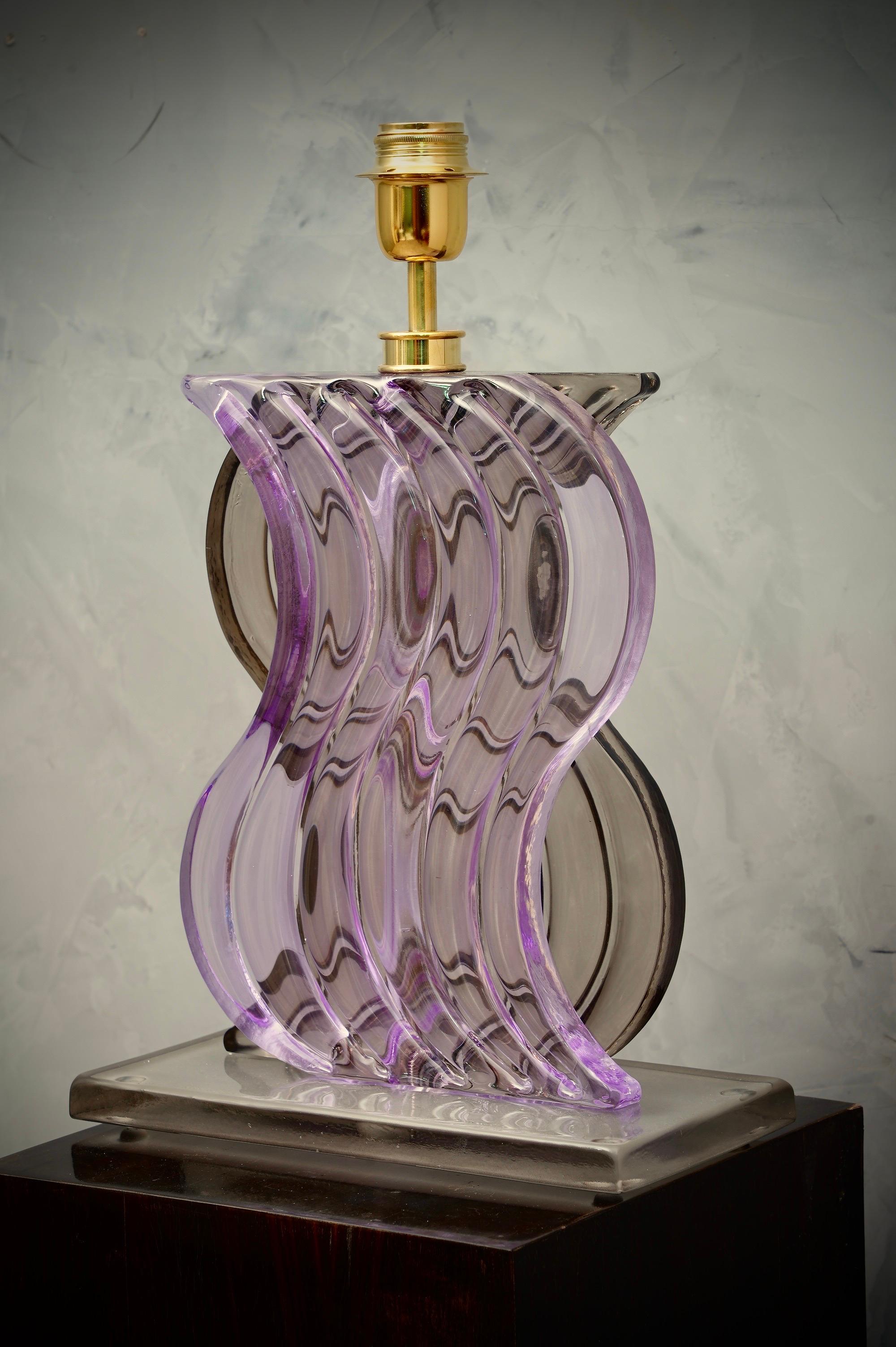 Murano Blown Glass Periwinkle Color Midcentury Table Lamp, 1980 In Good Condition For Sale In Rome, IT