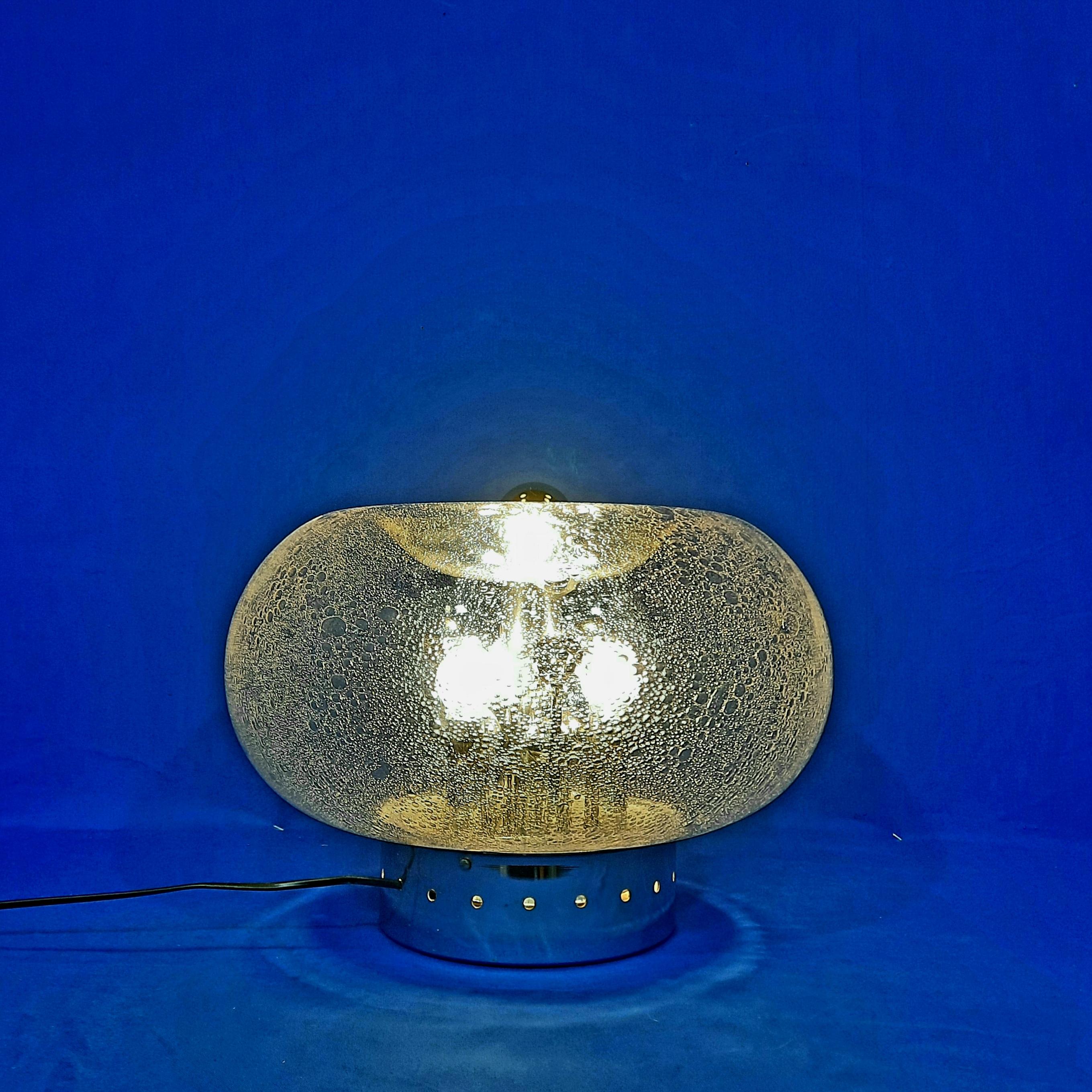 Murano blown glass table lamp, Circa 1965 In Good Condition In Saint-Ouen-sur-Seine, FR