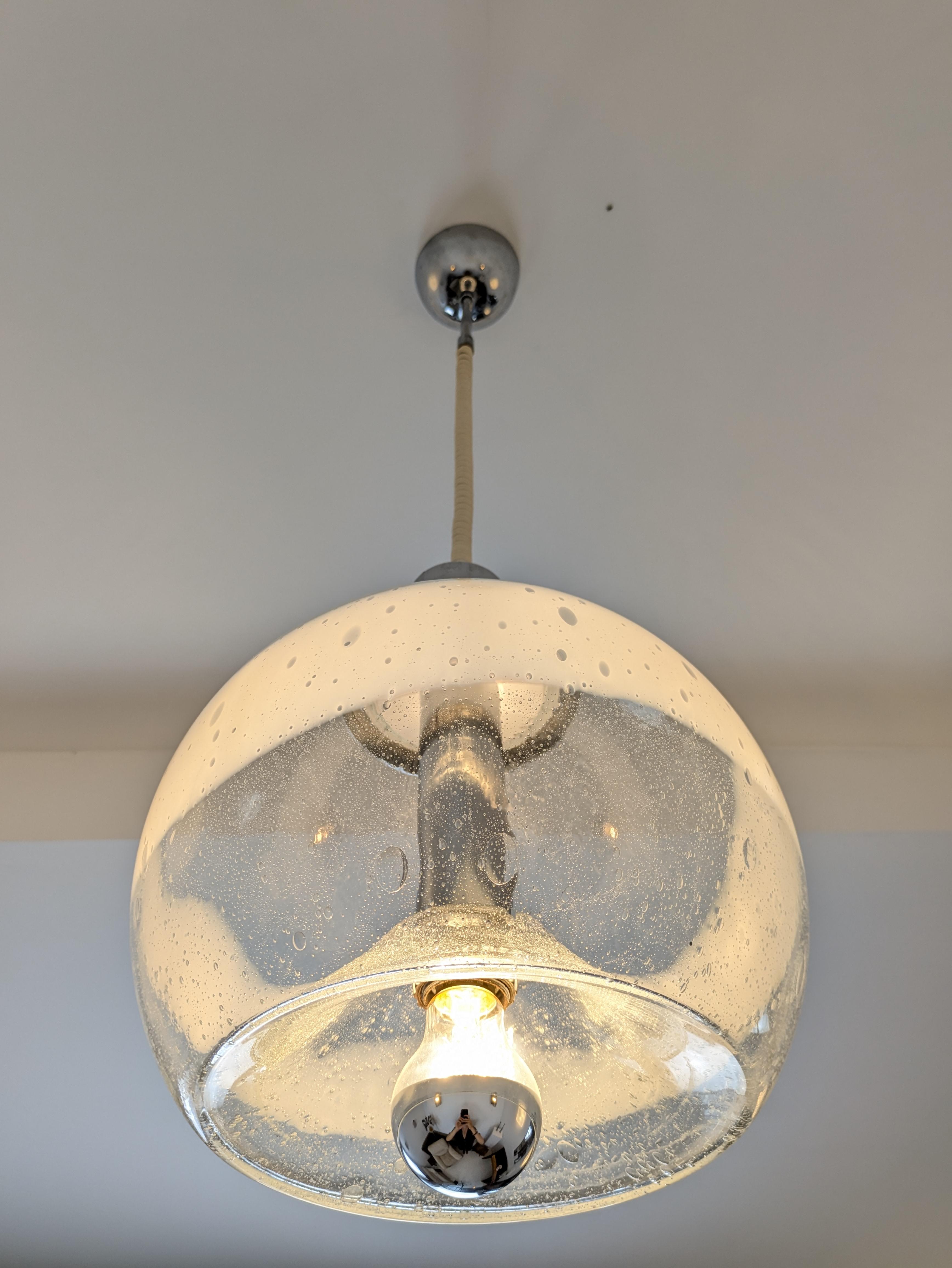 Late 20th Century Murano Blown globe pendant 30, Ettore Fantasia Gino Poli, Sothis, Pulegoso, 1970 For Sale