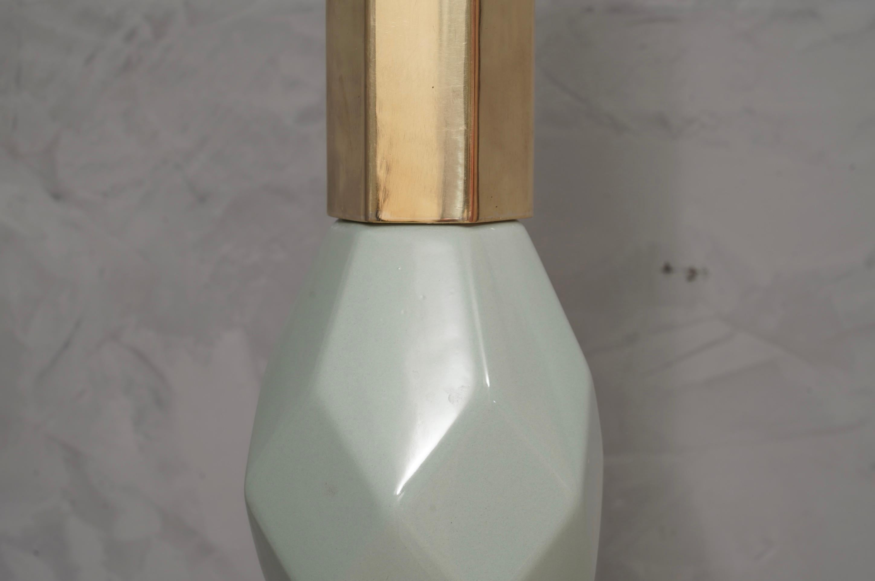 Murano Blown Light Green Glass and Brass Table Lamp, 1980 In Good Condition For Sale In Rome, IT